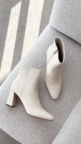 Indeera Boots Bone