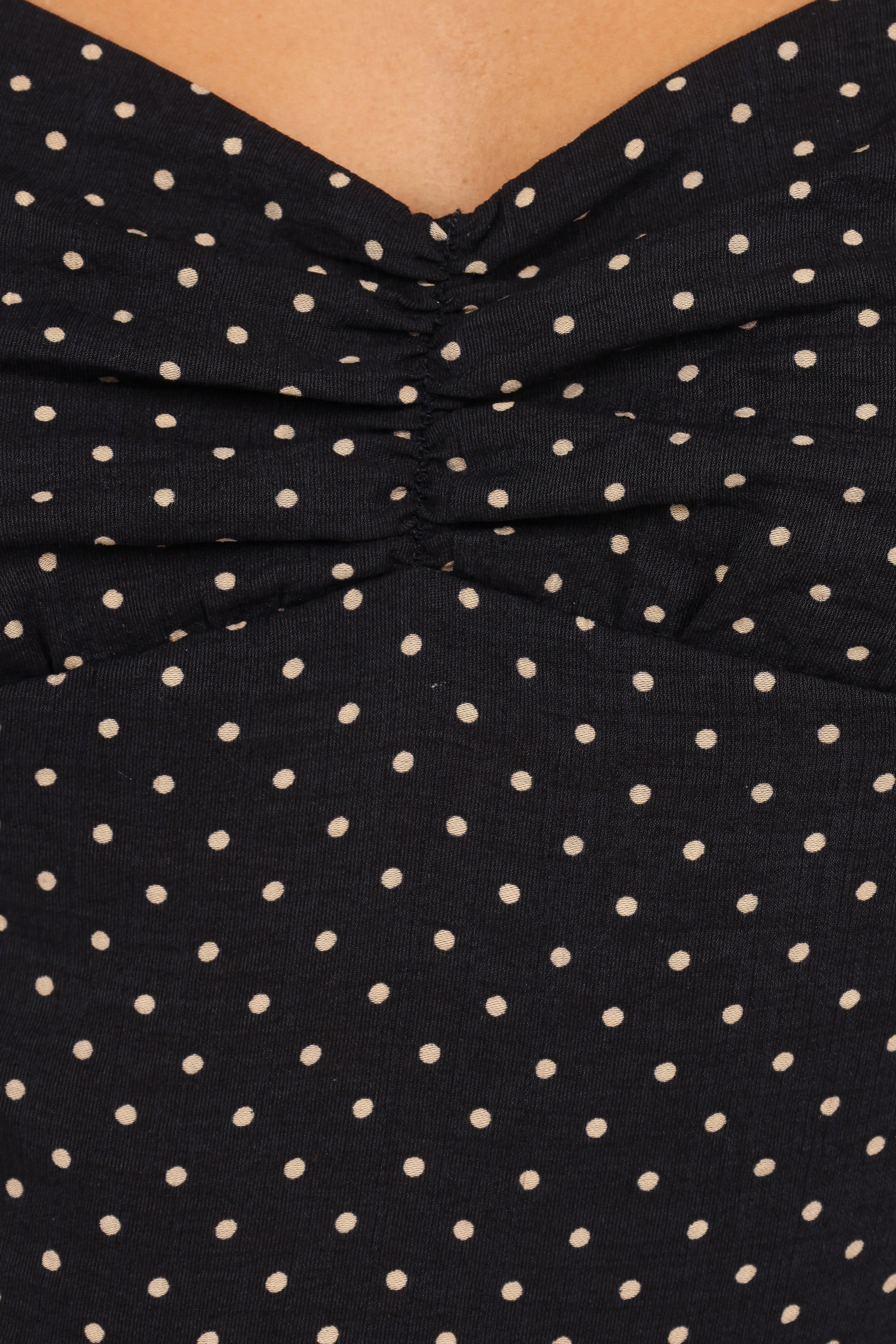 Noel Top Black Cream
