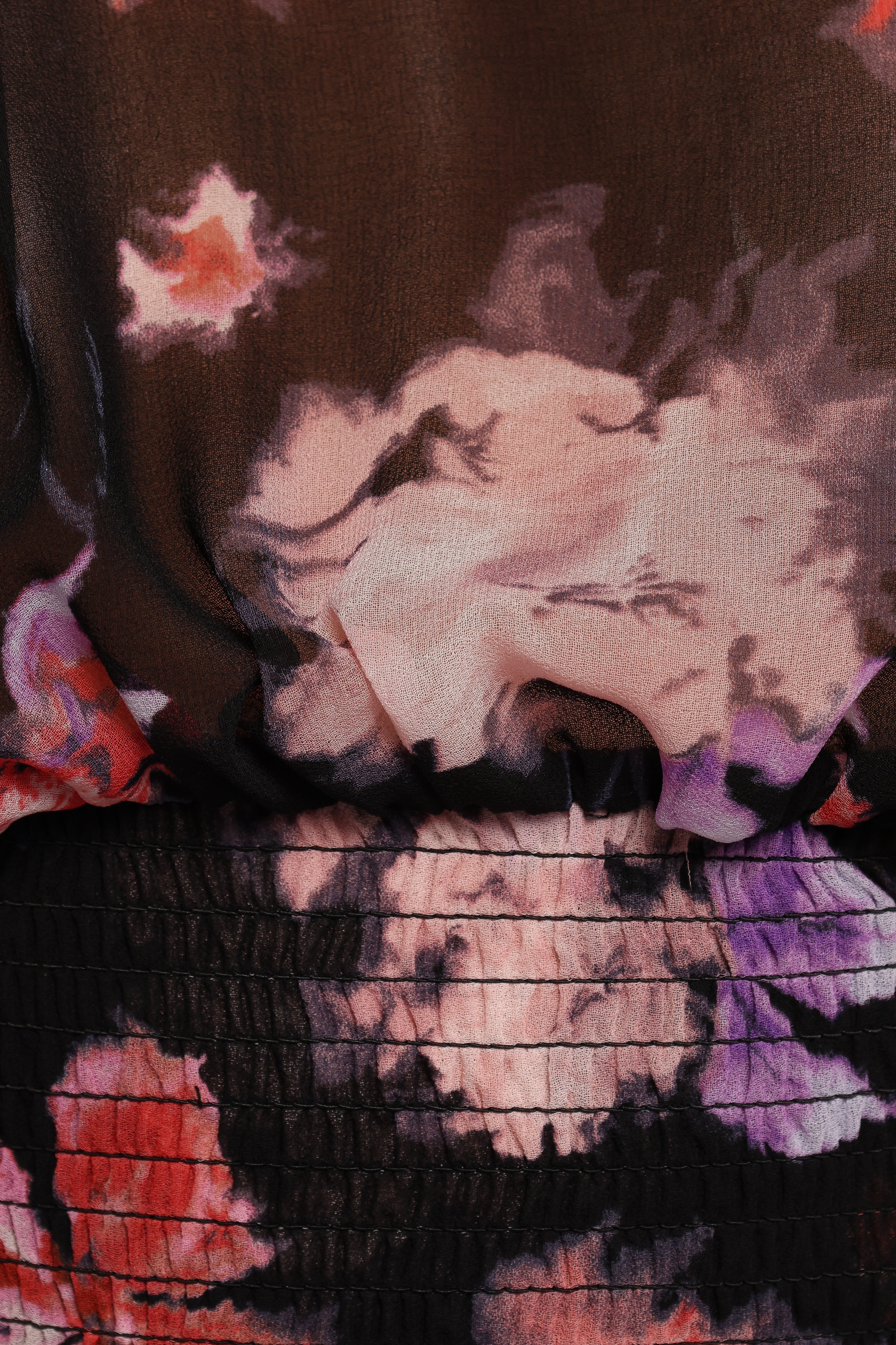 Cody Top Black Blurred Floral