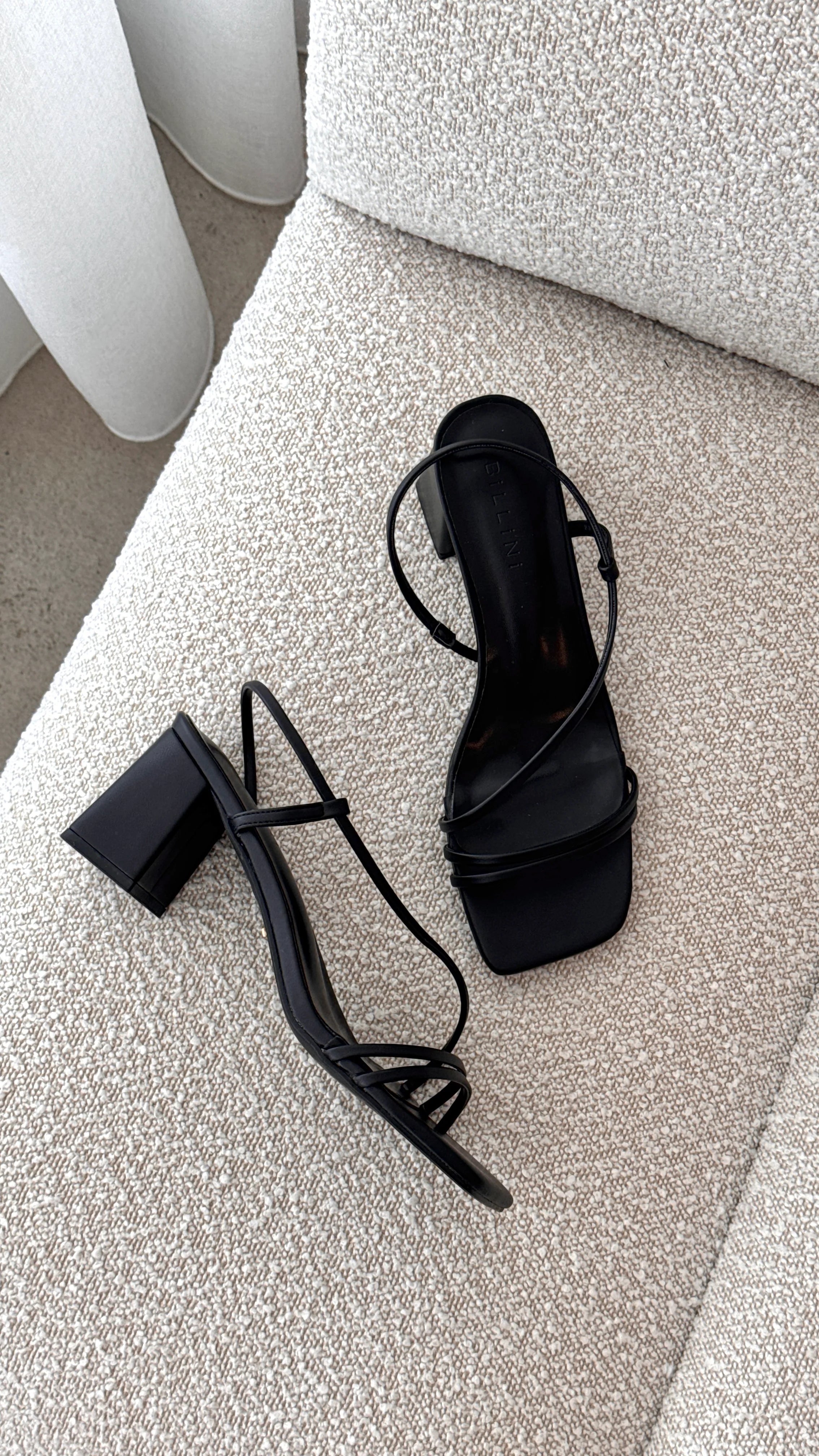 Yelda Heel Black