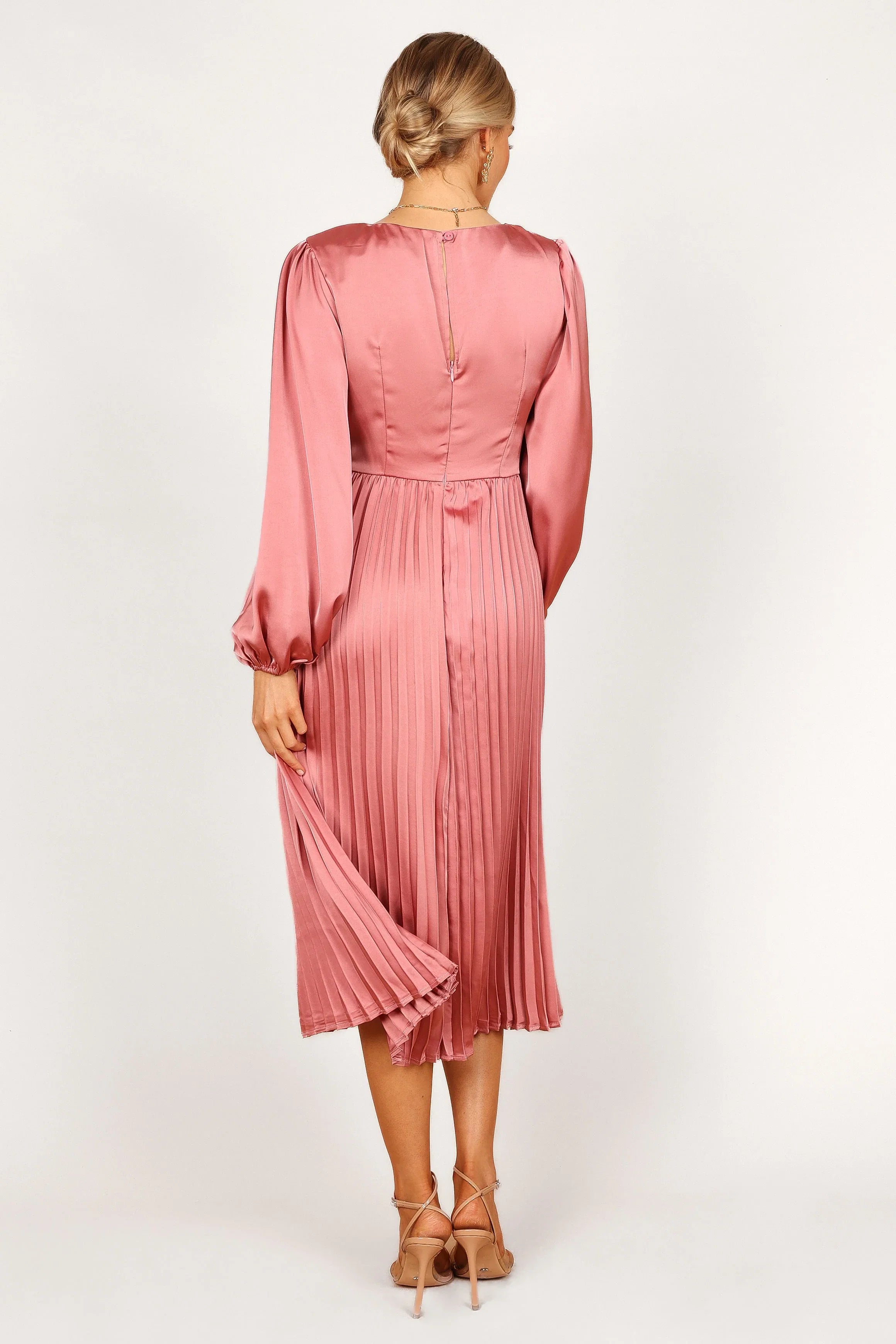 Noelle Twist Front Pleated Midi Dress Blush