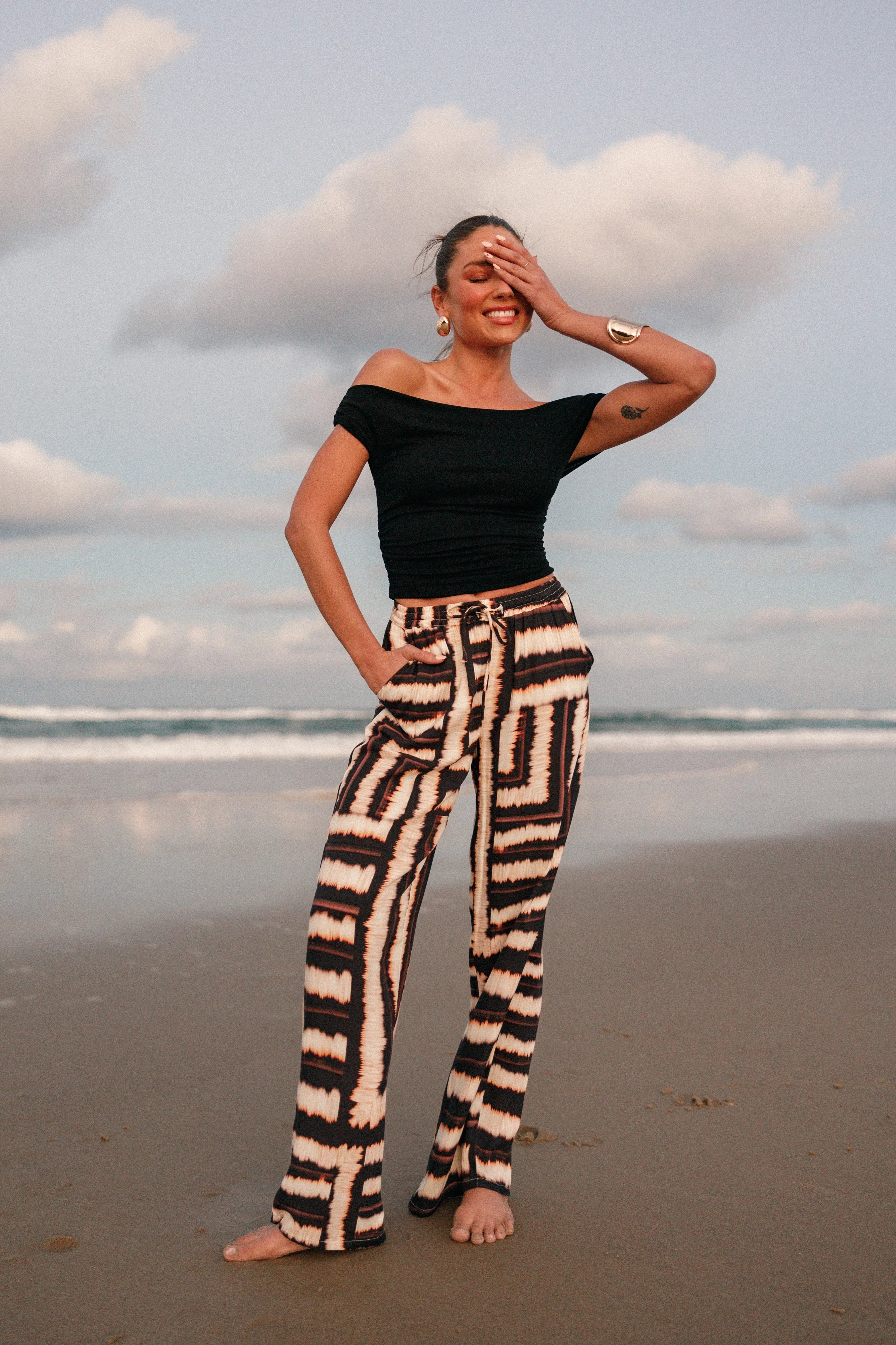 Lanna Off Shoulder Top Black