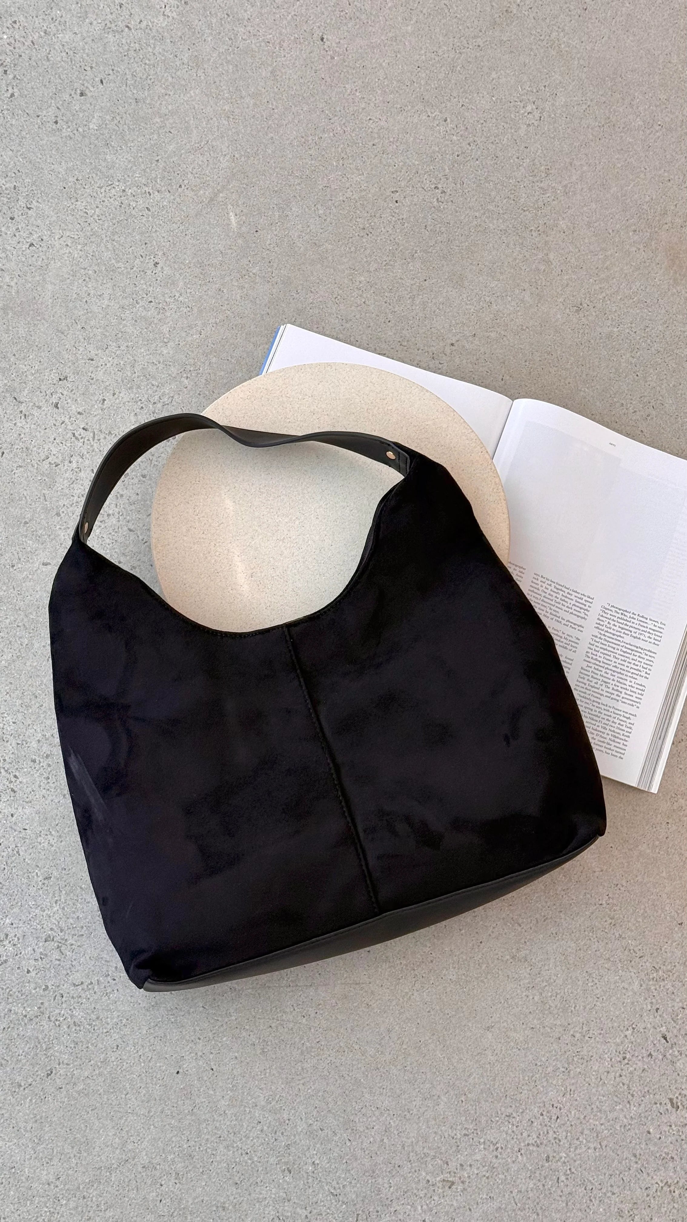 Tammy Shoulder Bag Black Suede
