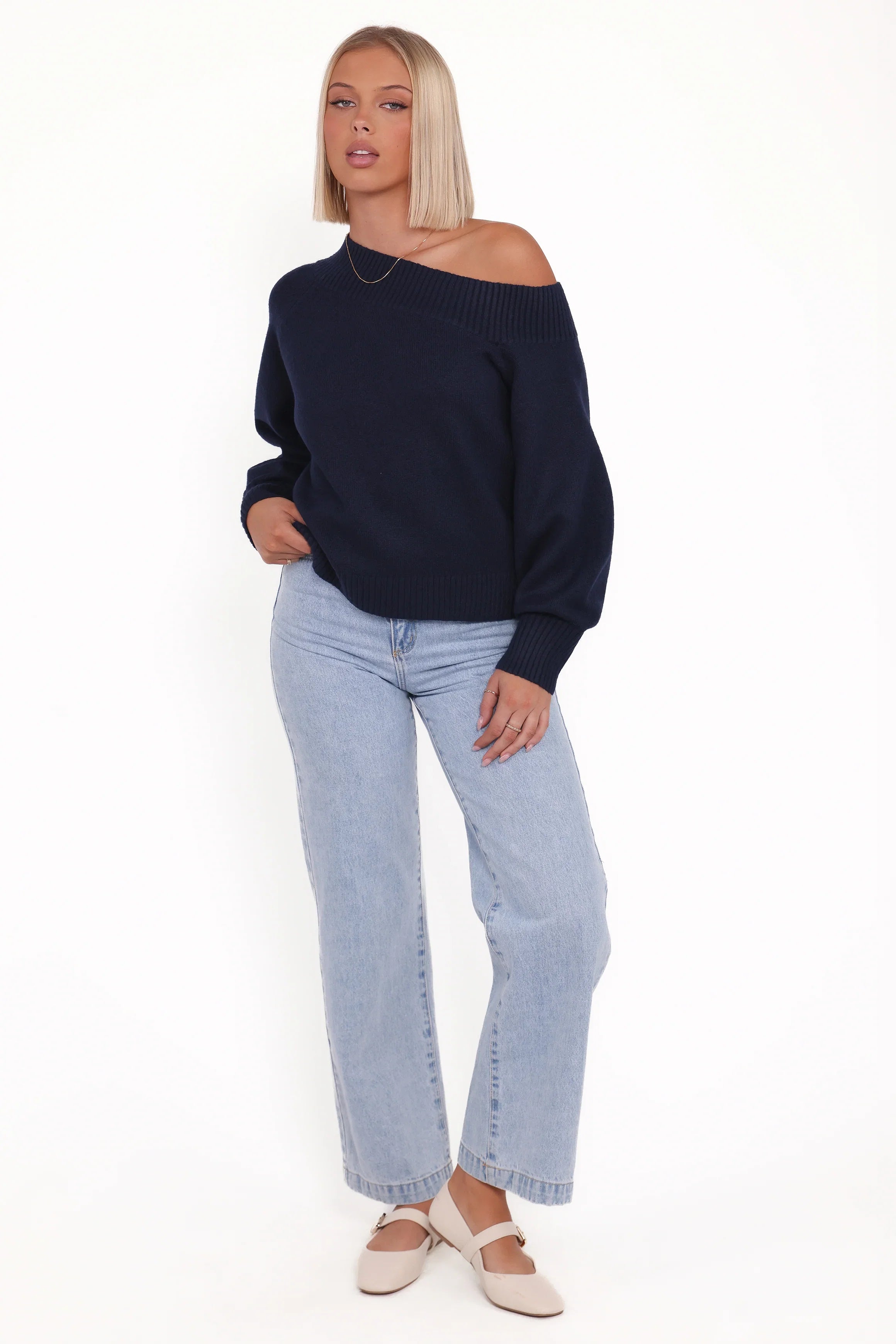 Ailis Off Shoulder Sweater Navy