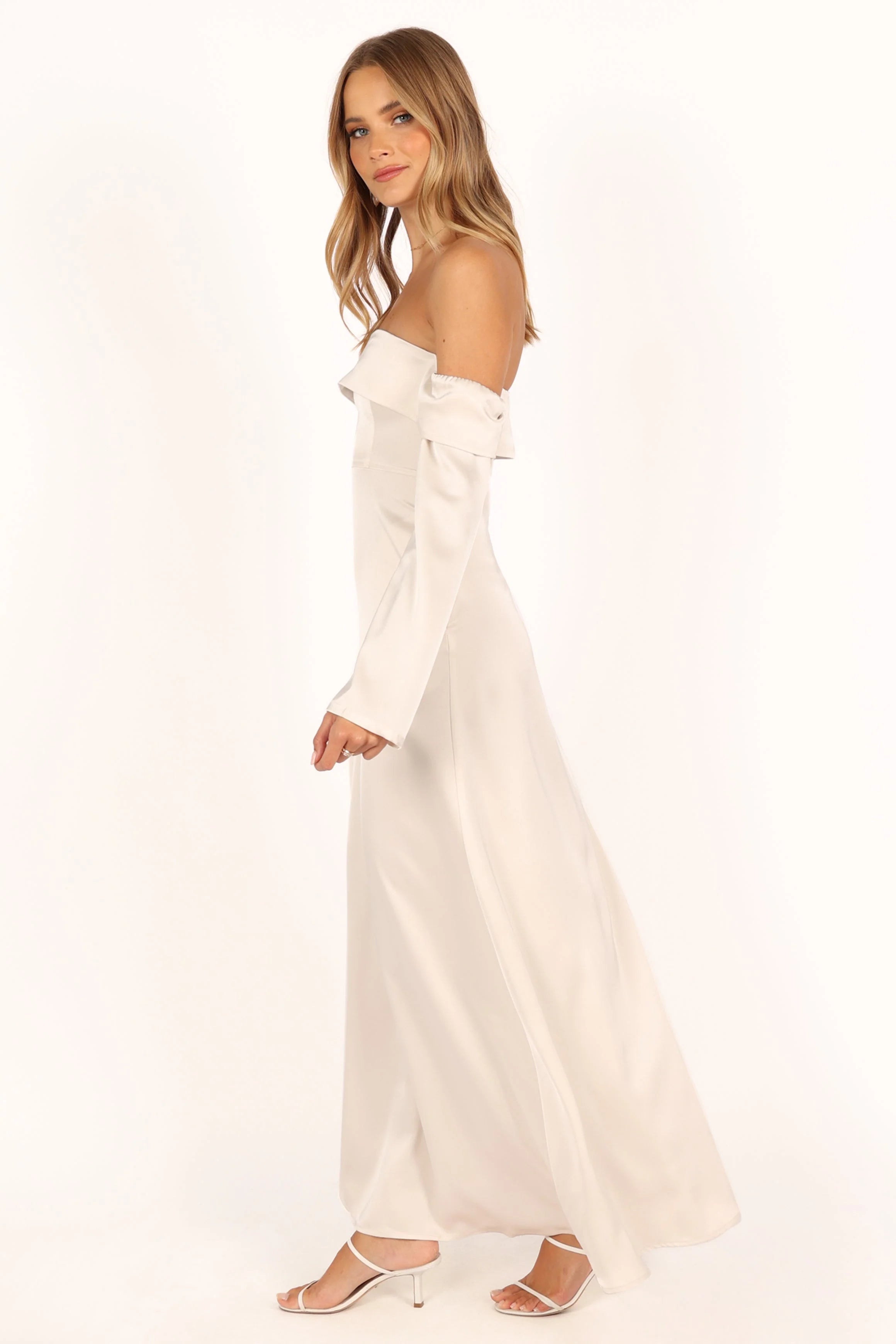 Gigi Off Shoulder Maxi Dress Cream