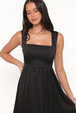Elania Maxi Dress Black