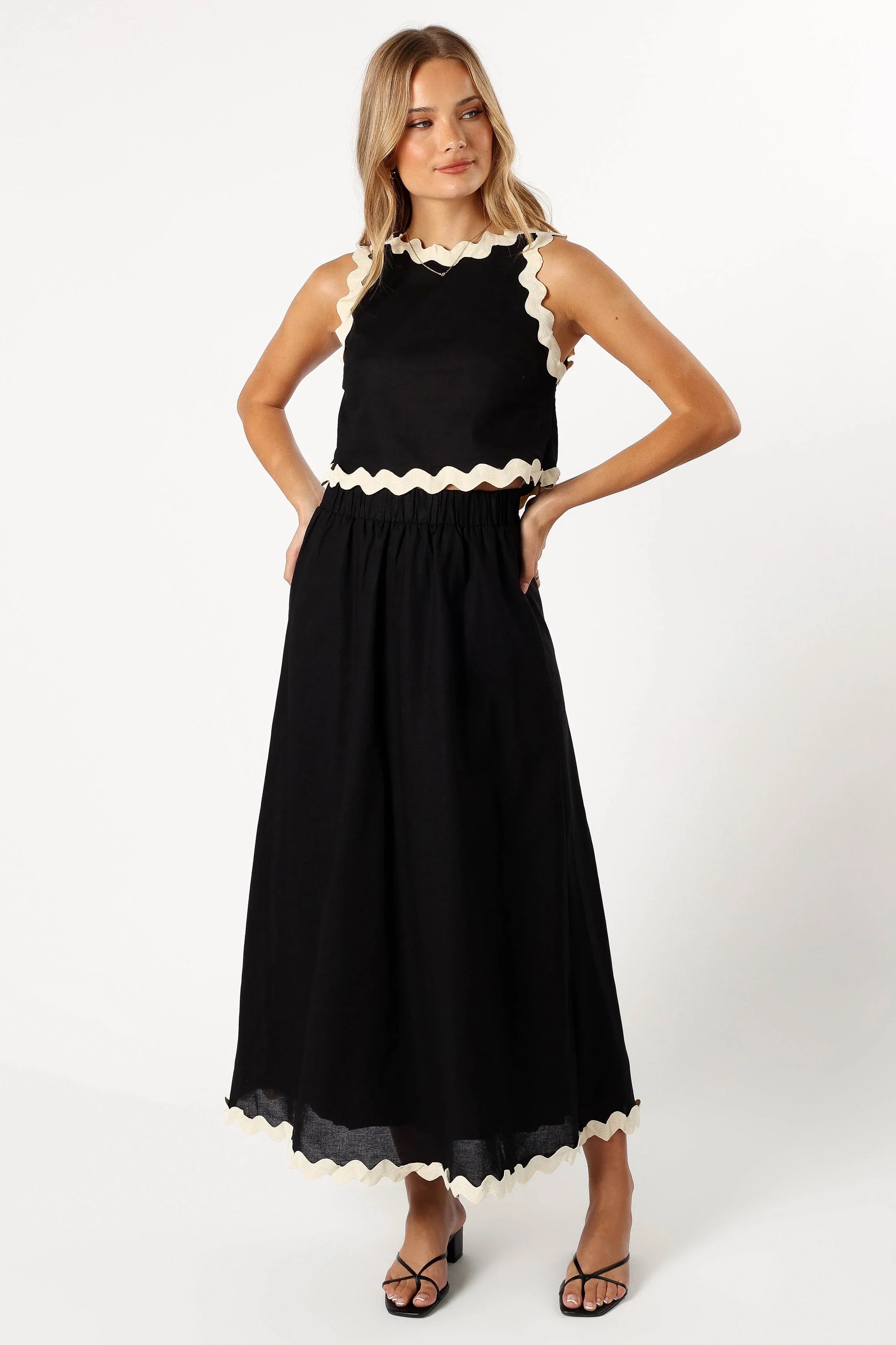 Chrissy Two Piece Set Black Cream