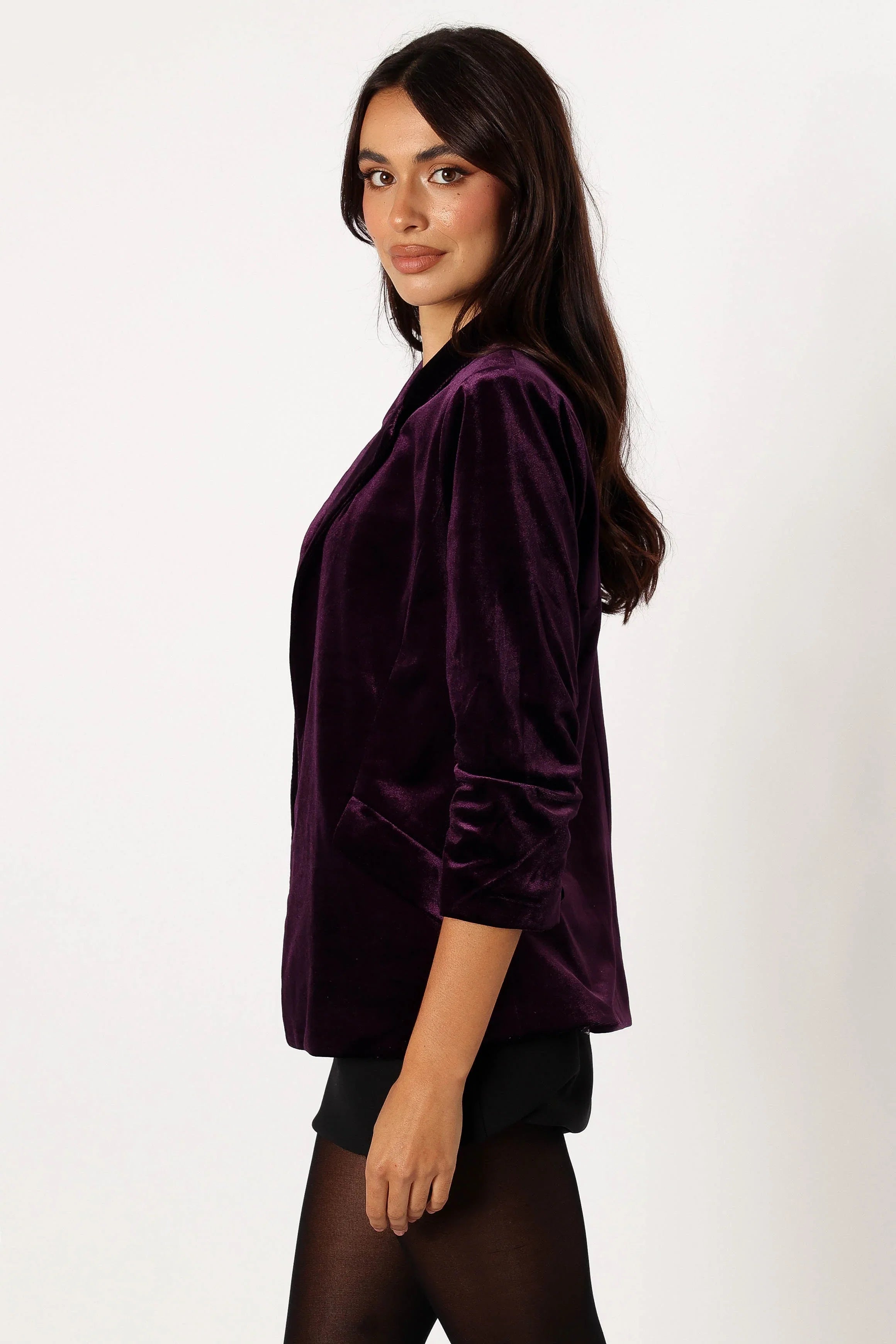 Vera Velvet Blazer Plum