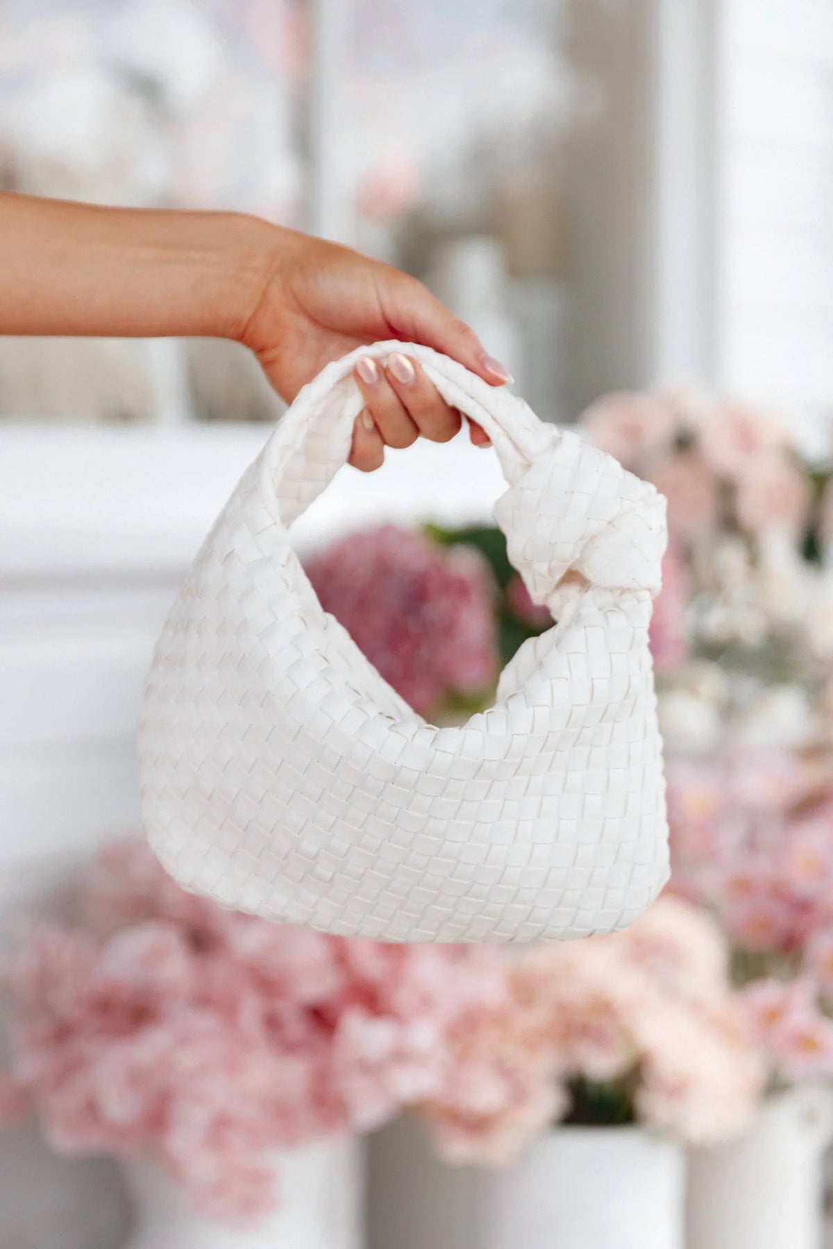 Alma Woven Shoulder Bag White