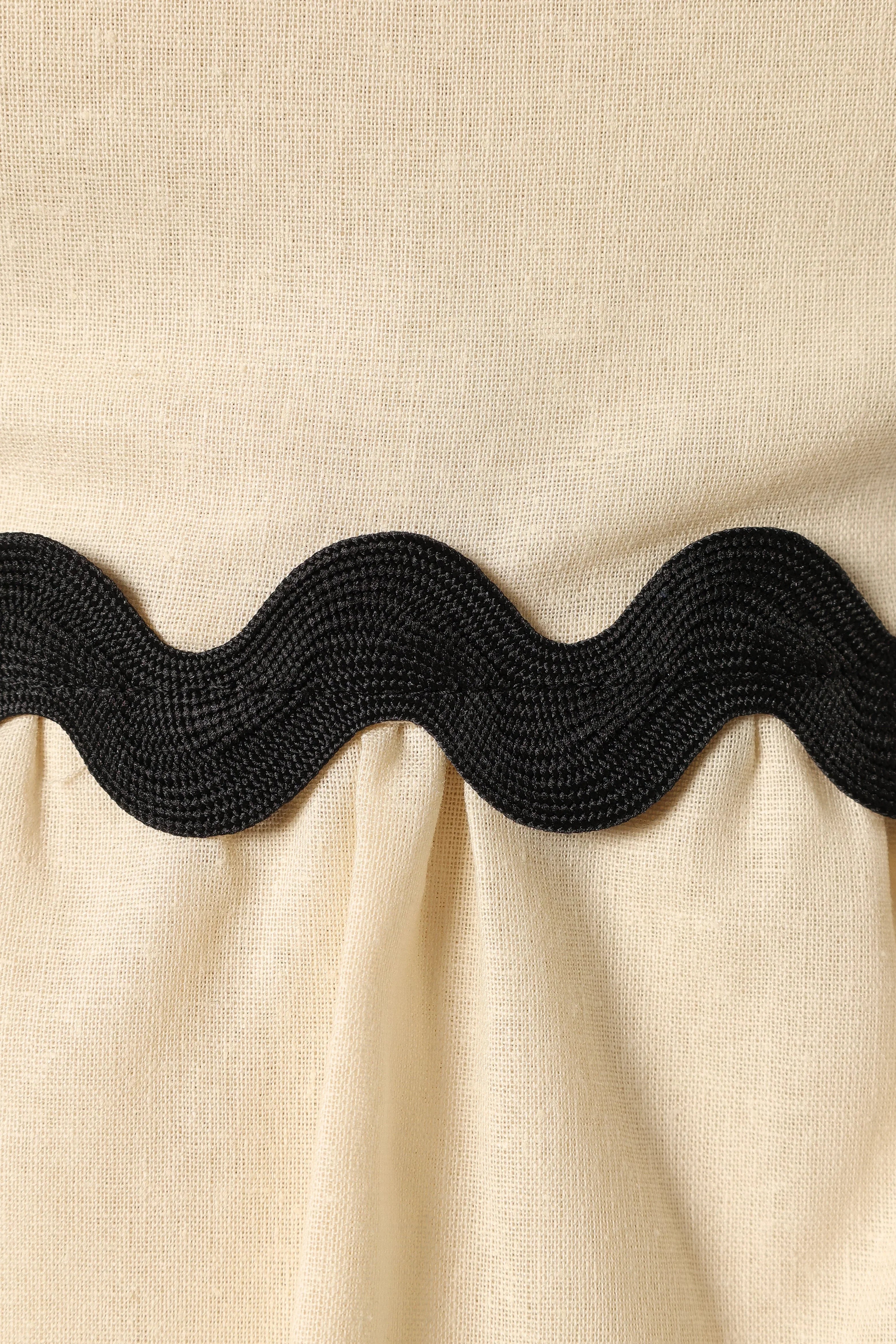 Mollymook Top Cream Black