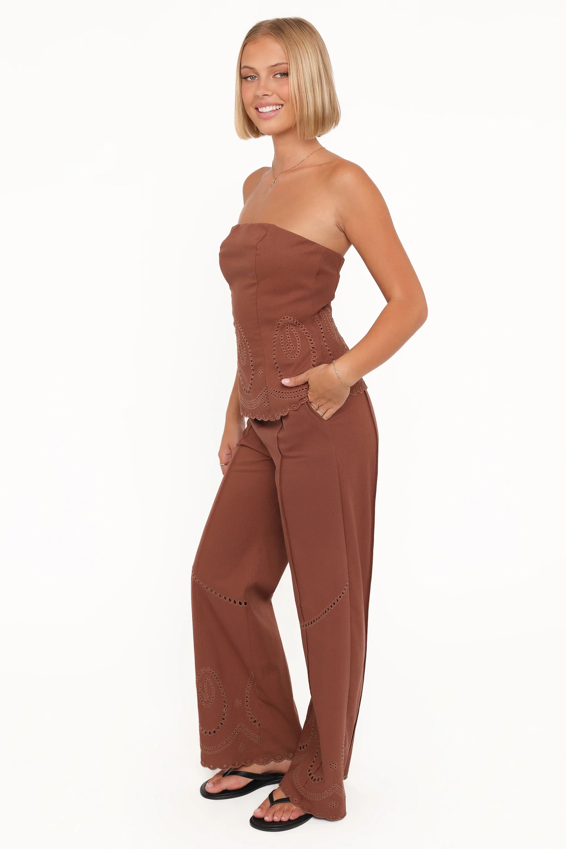 Dalia Eyelet Pant Brown