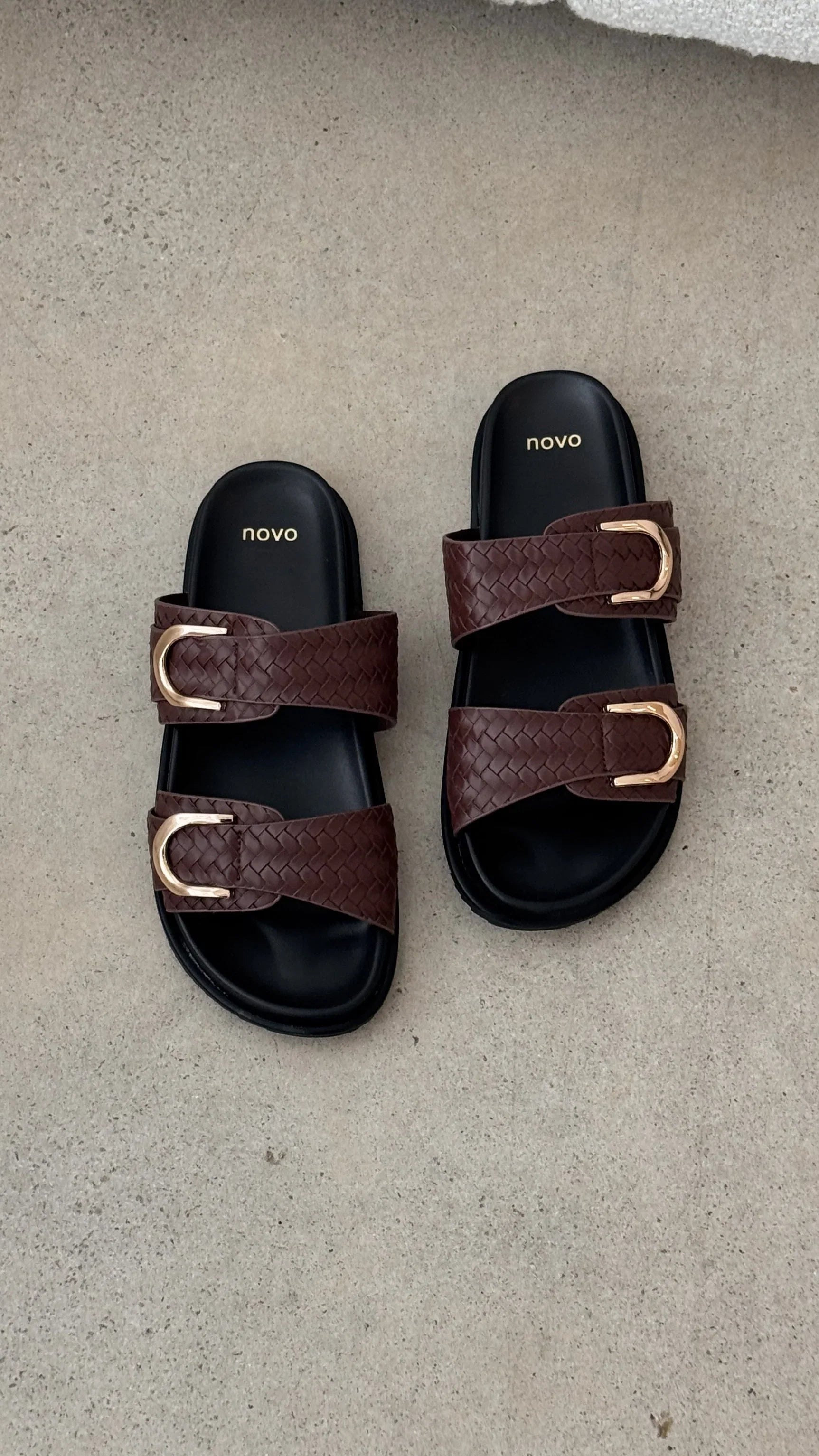Rosalyn Slides Chocolate