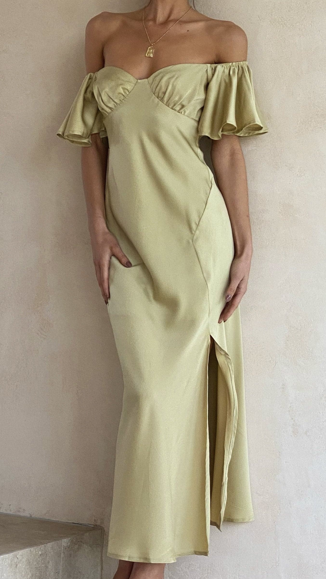 Louisa Midi Dress Olive