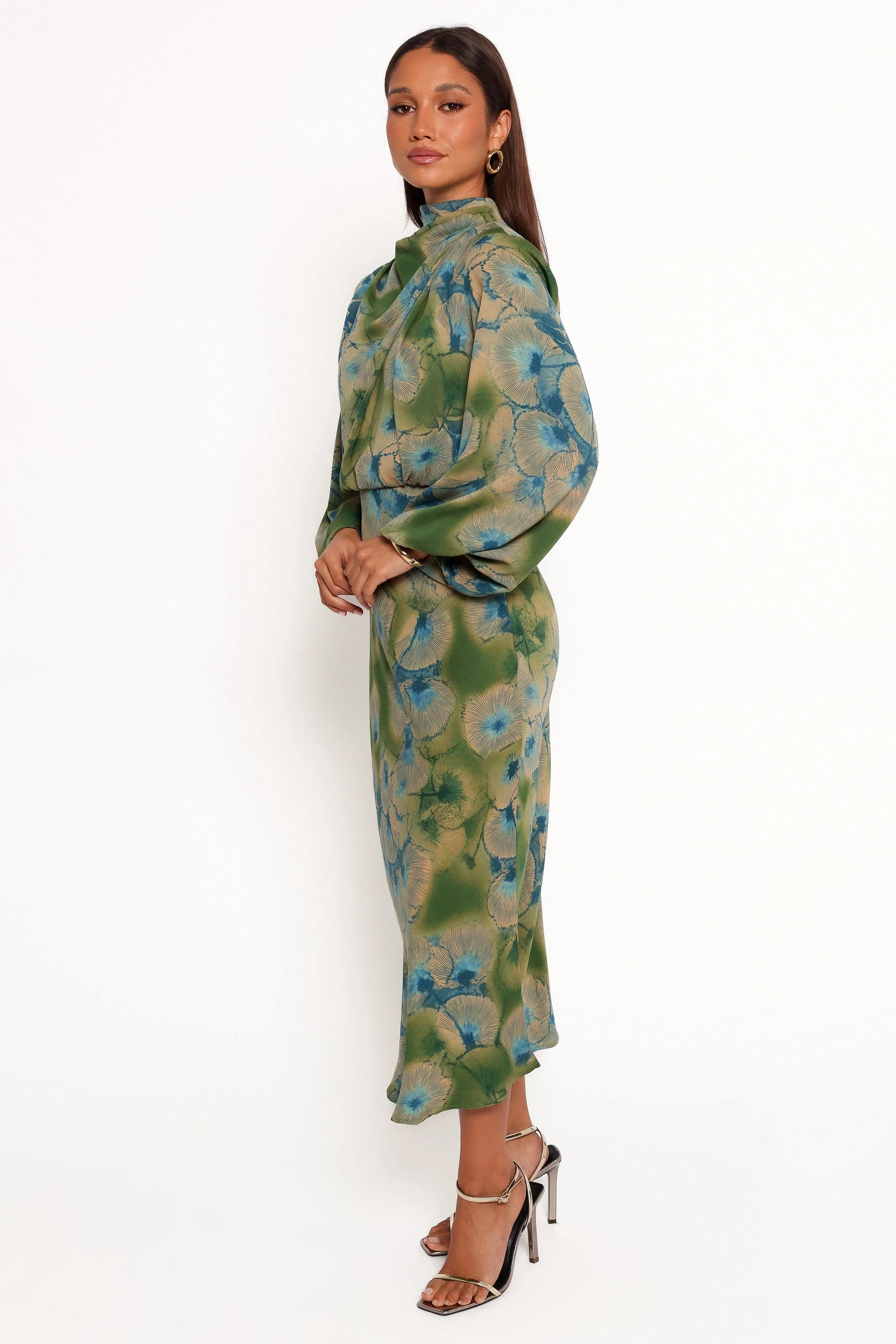 Perrie Long Sleeve Midi Dress Green