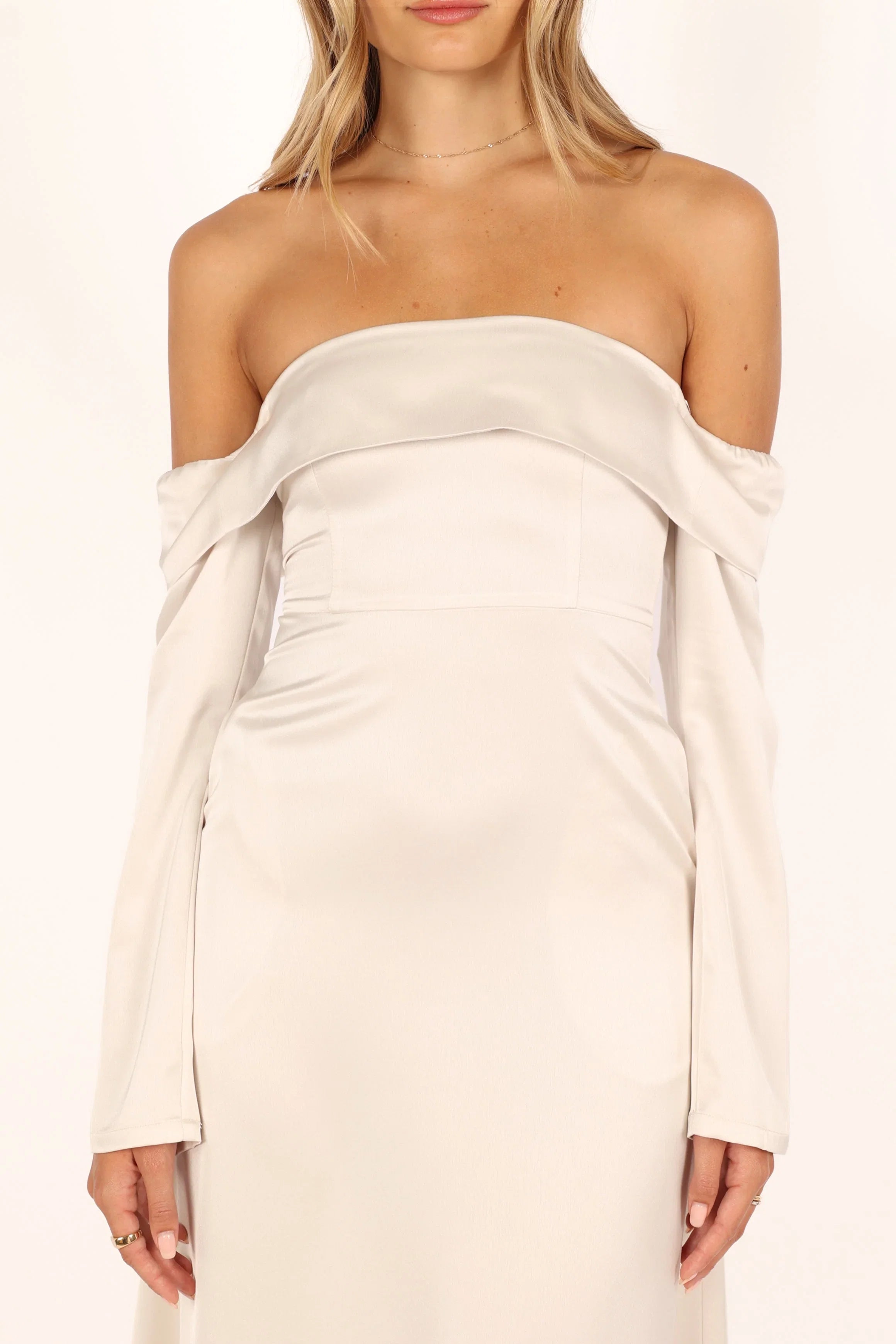 Gigi Off Shoulder Maxi Dress Cream