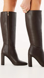 Nakoa Boots Chocolate