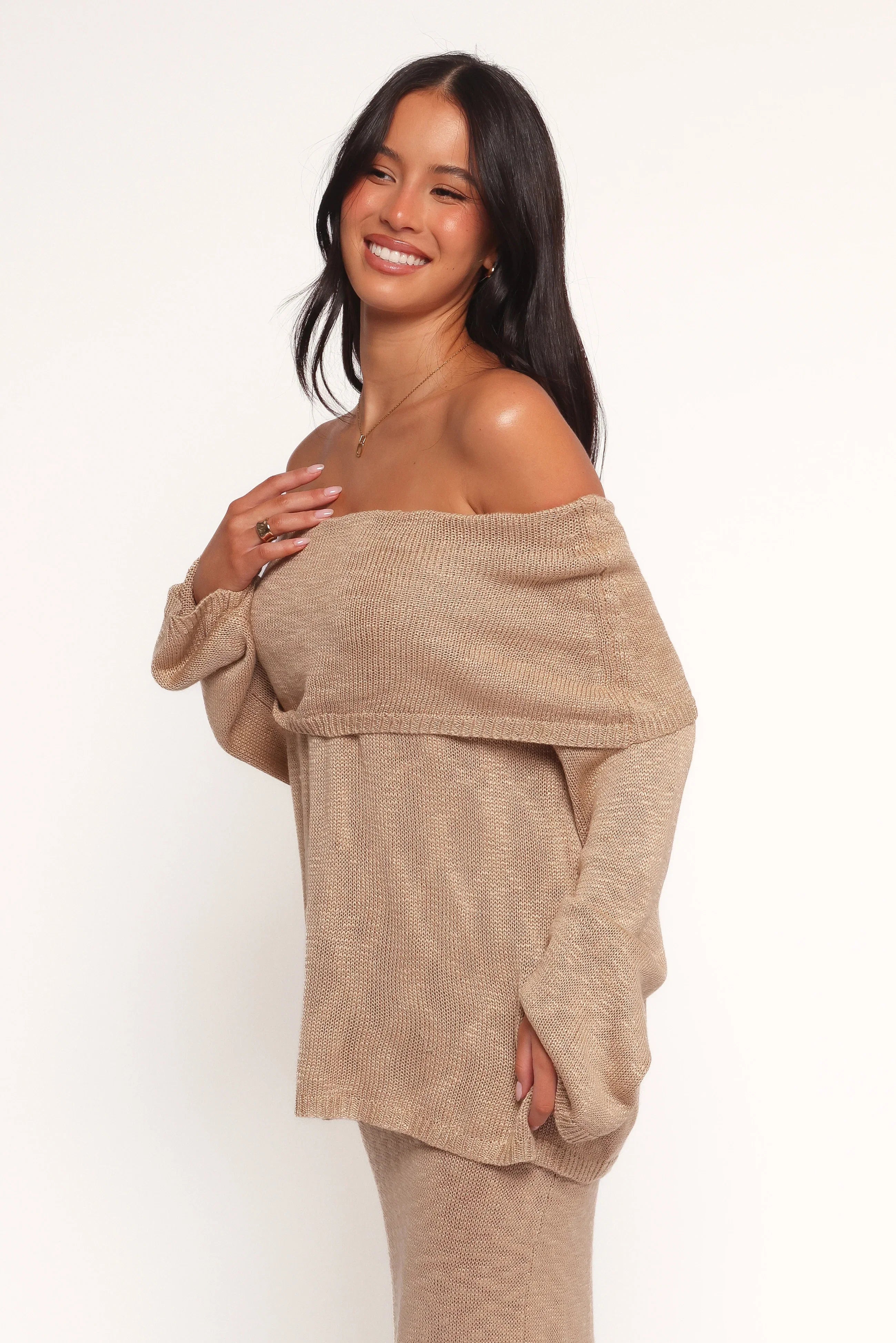 Indya Off Shoulder Top Mocha