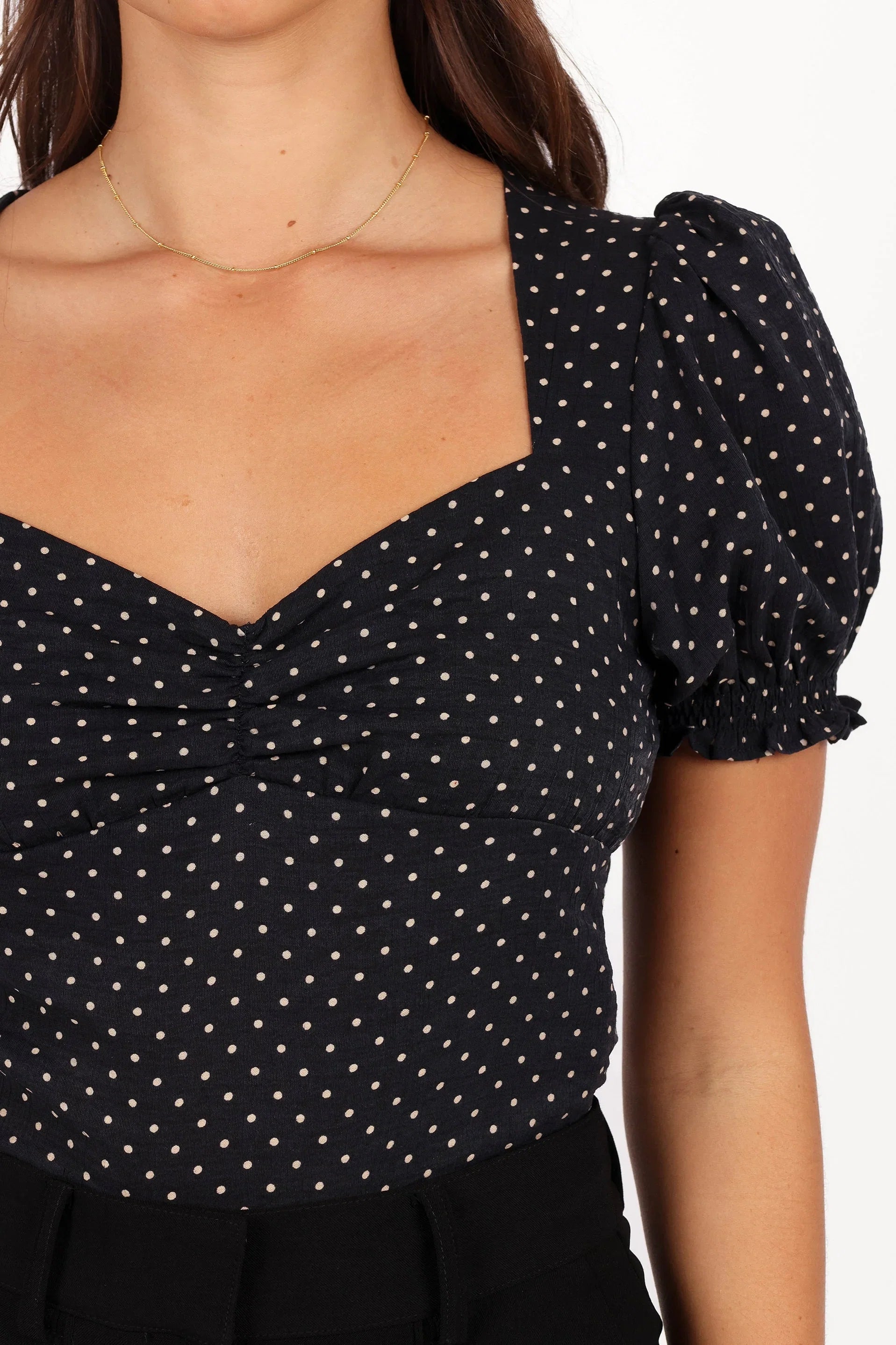 Noel Top Black Cream