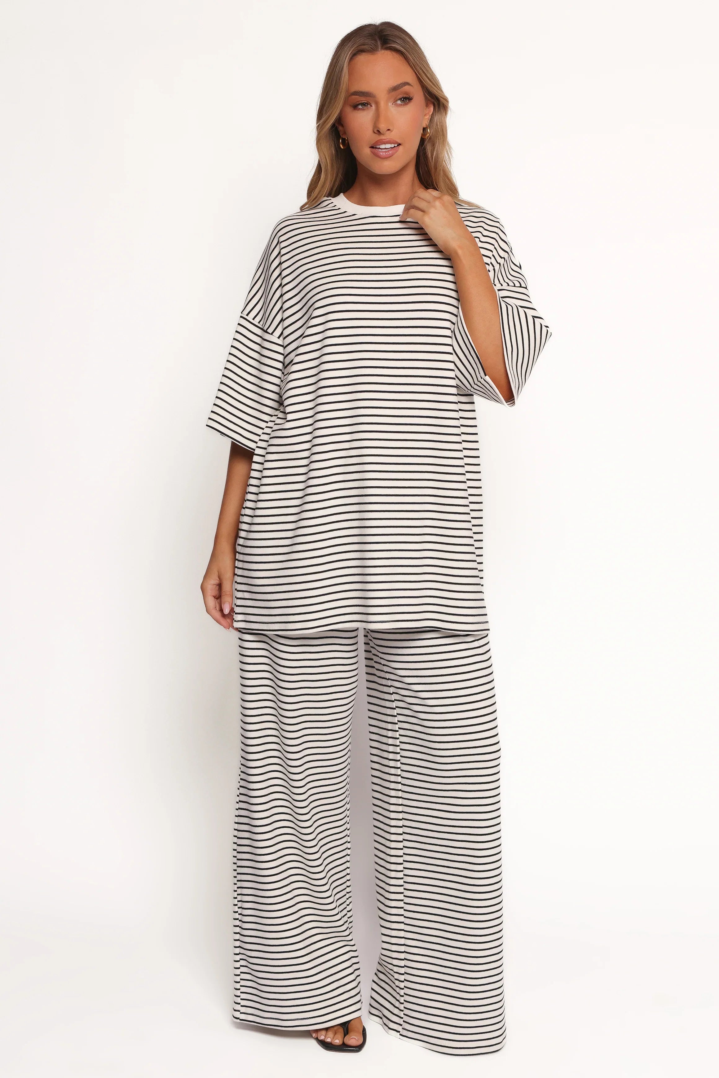 Wilda Oversized Tee White Black Stripe