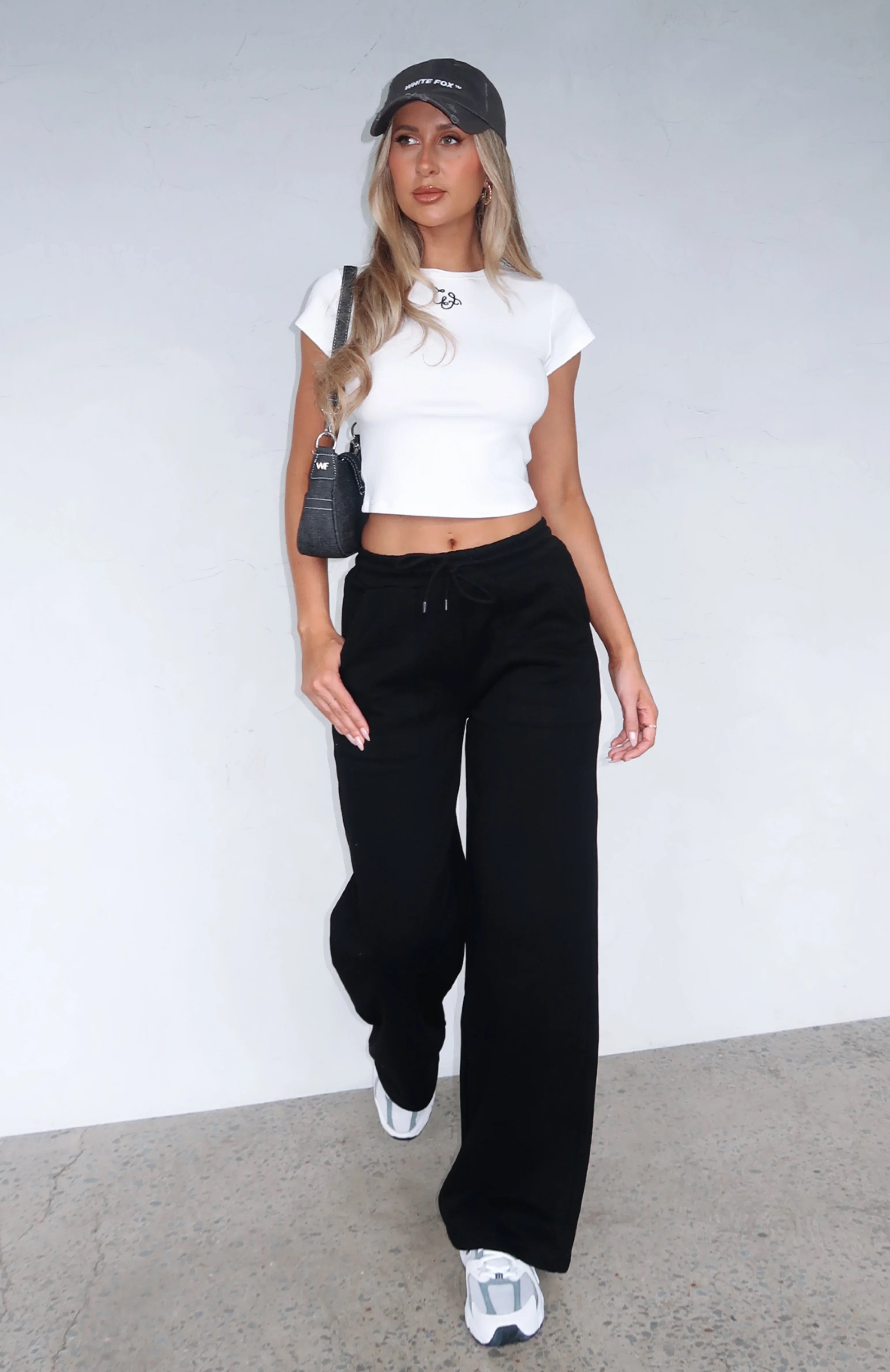 Youd Love It Here Wide Leg Sweatpants Black