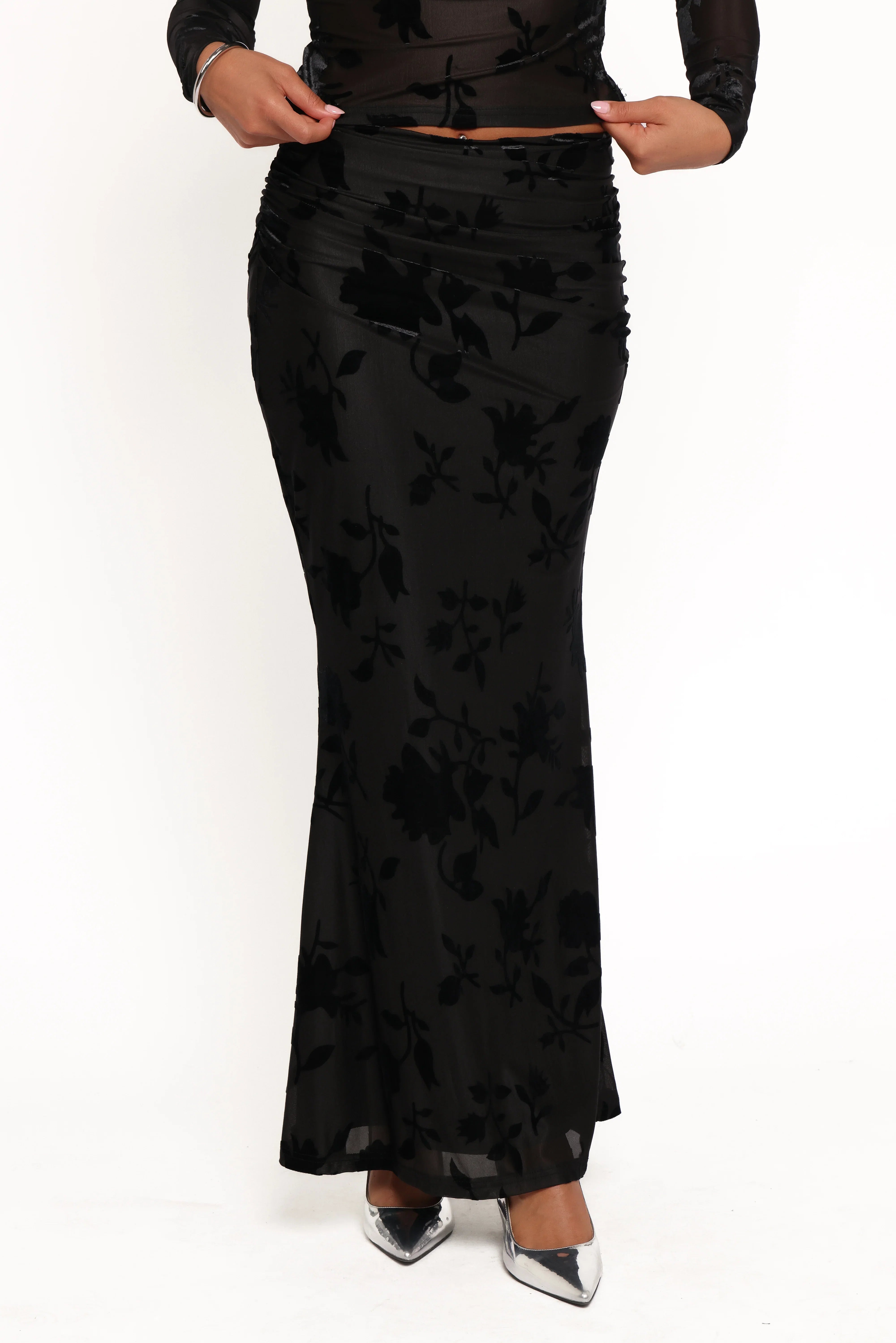 Emily Burnout Velvet Skirt Black