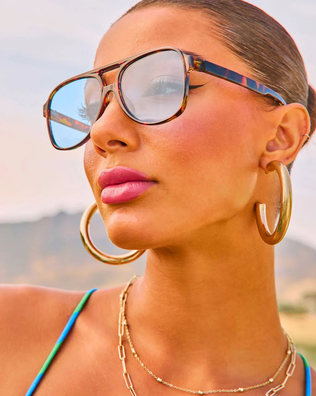 Sunny Glow Aviator Sunglasses