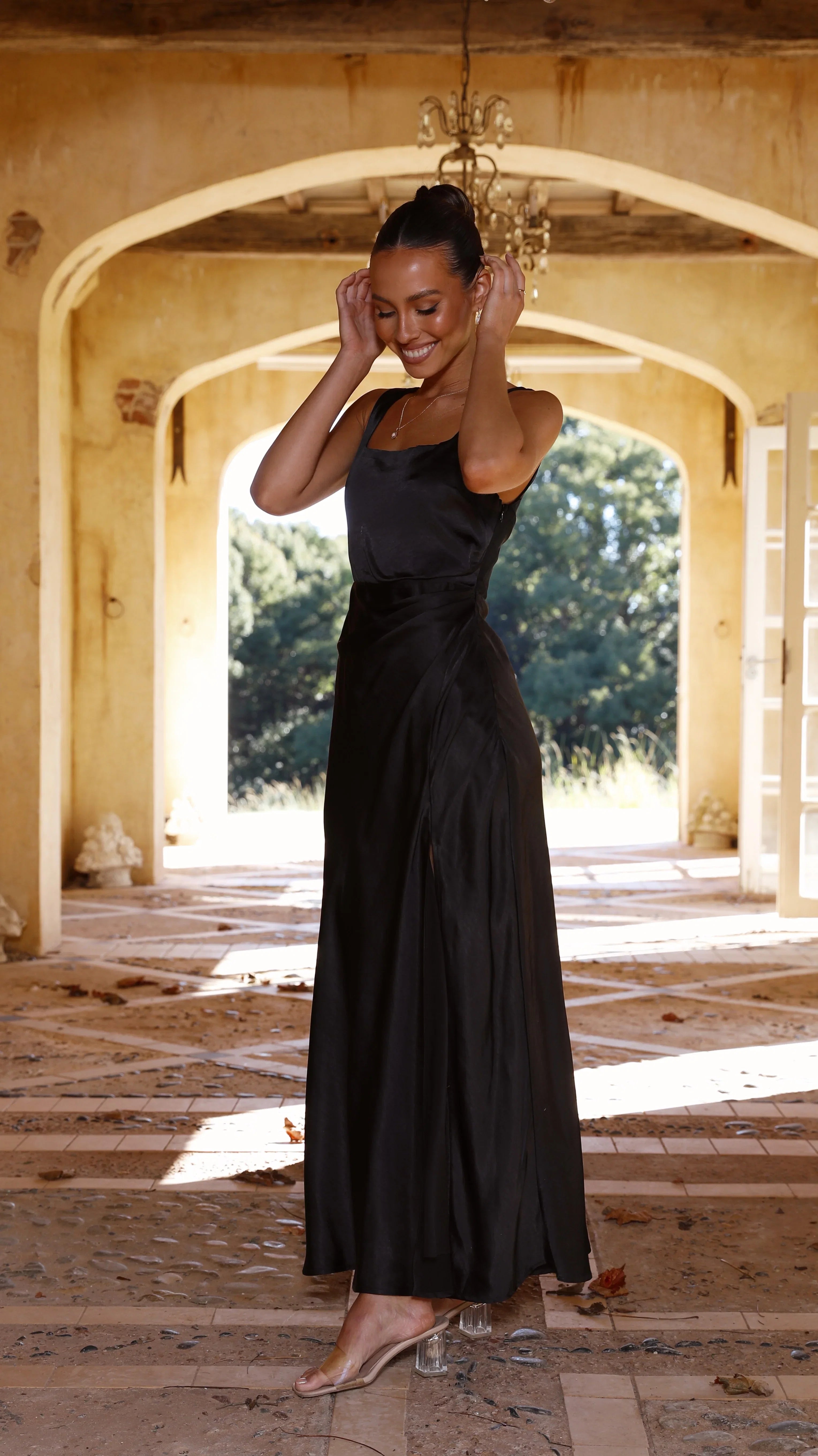 Alaria Maxi Dress Black