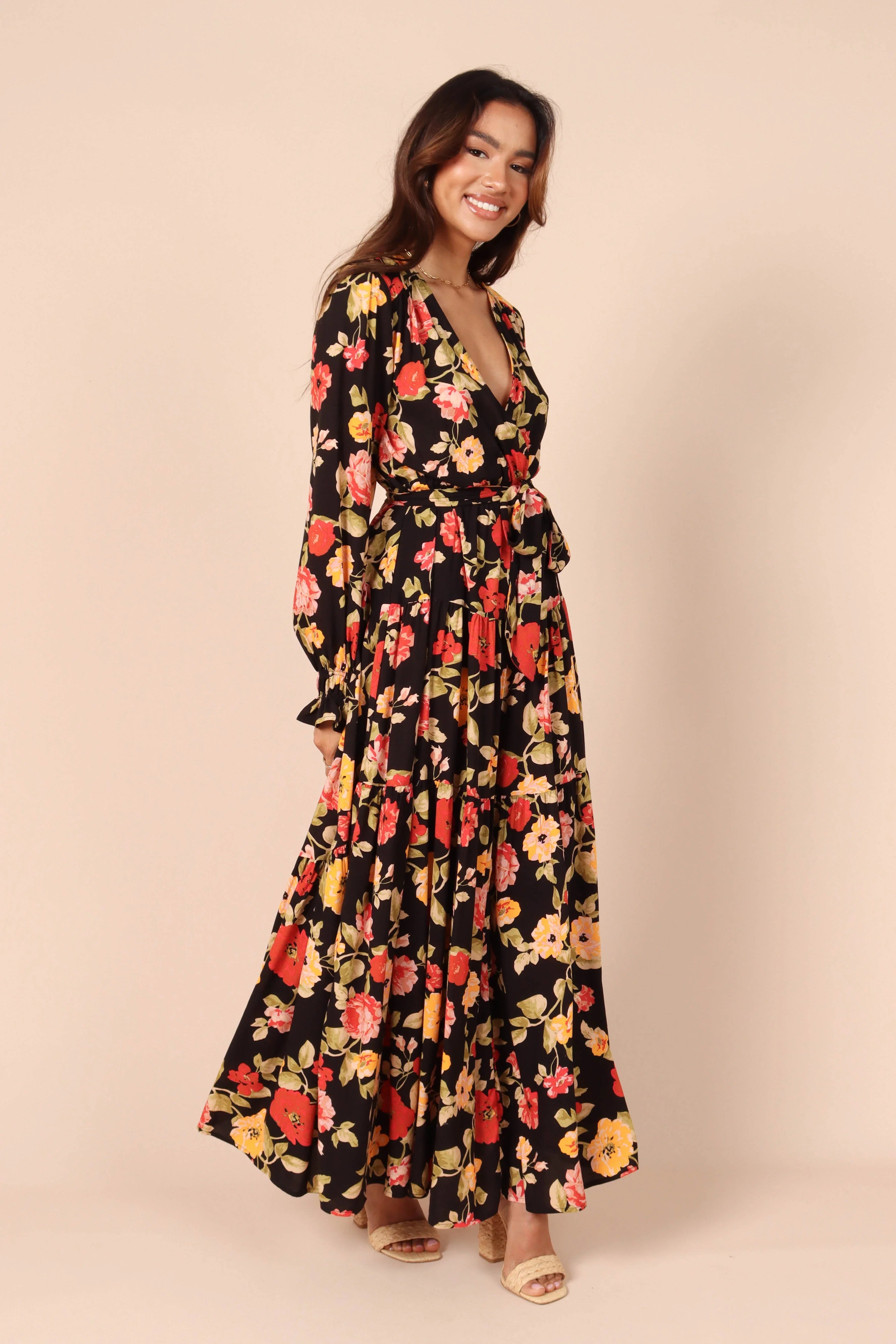 Ruana Maxi Dress Black Floral