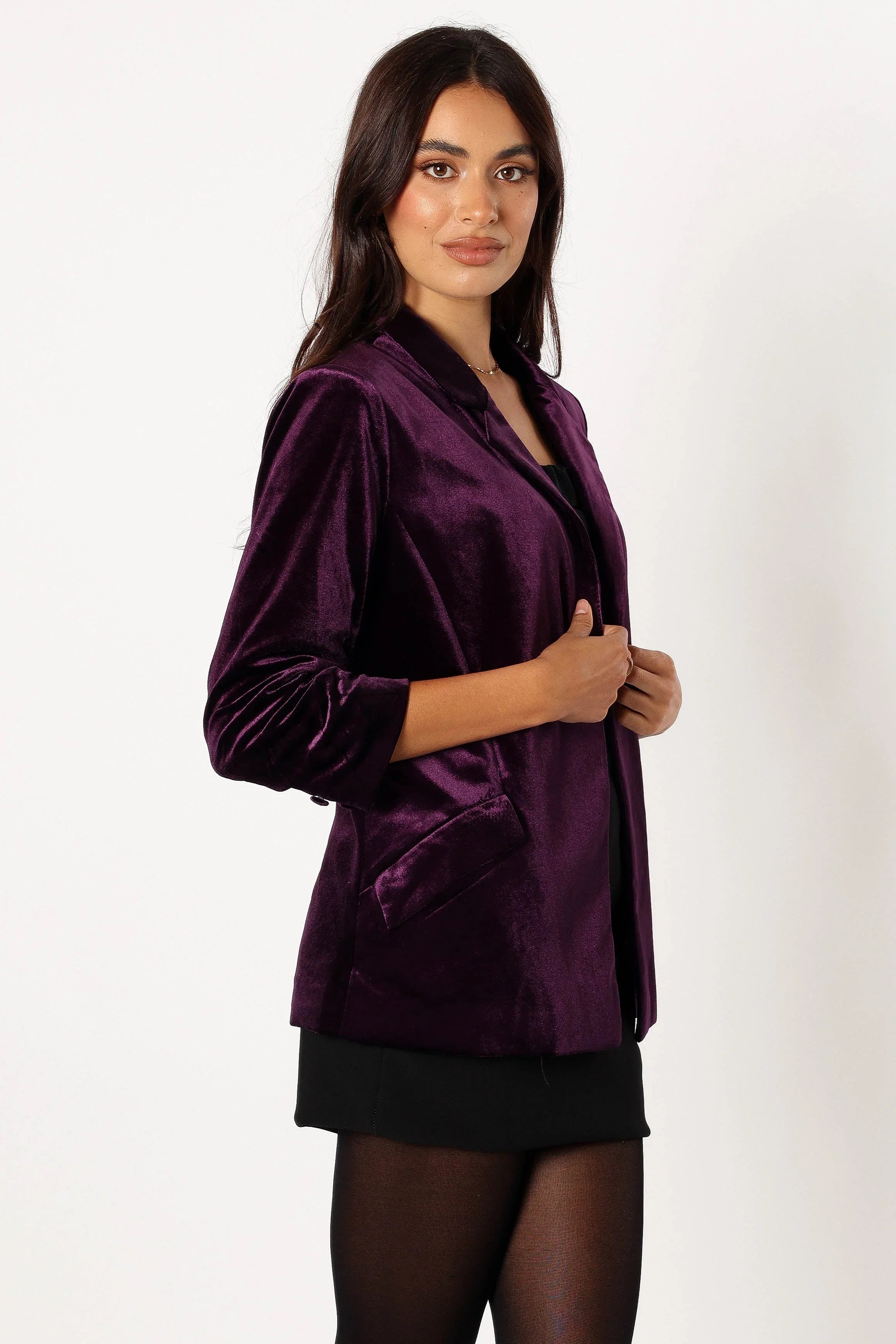 Vera Velvet Blazer Plum