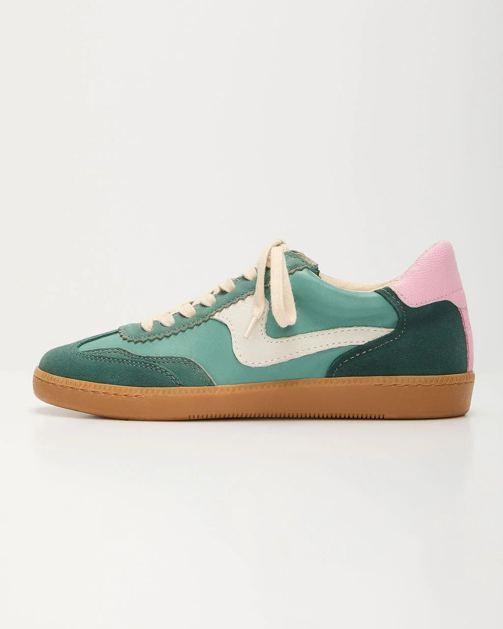 Right Catch Sneakers