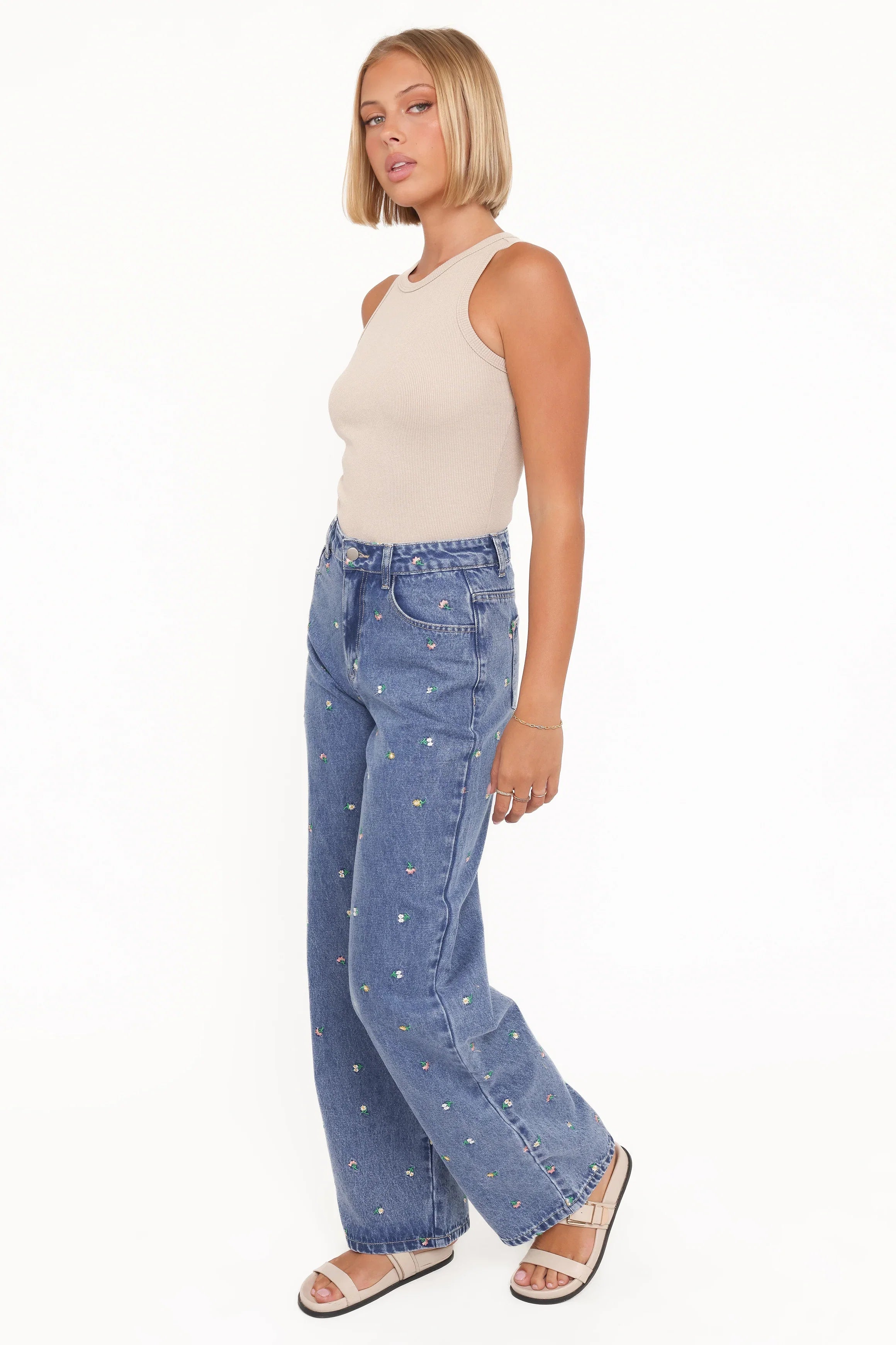 Kendall Straight Leg Jeans Embroidery Medium Wash