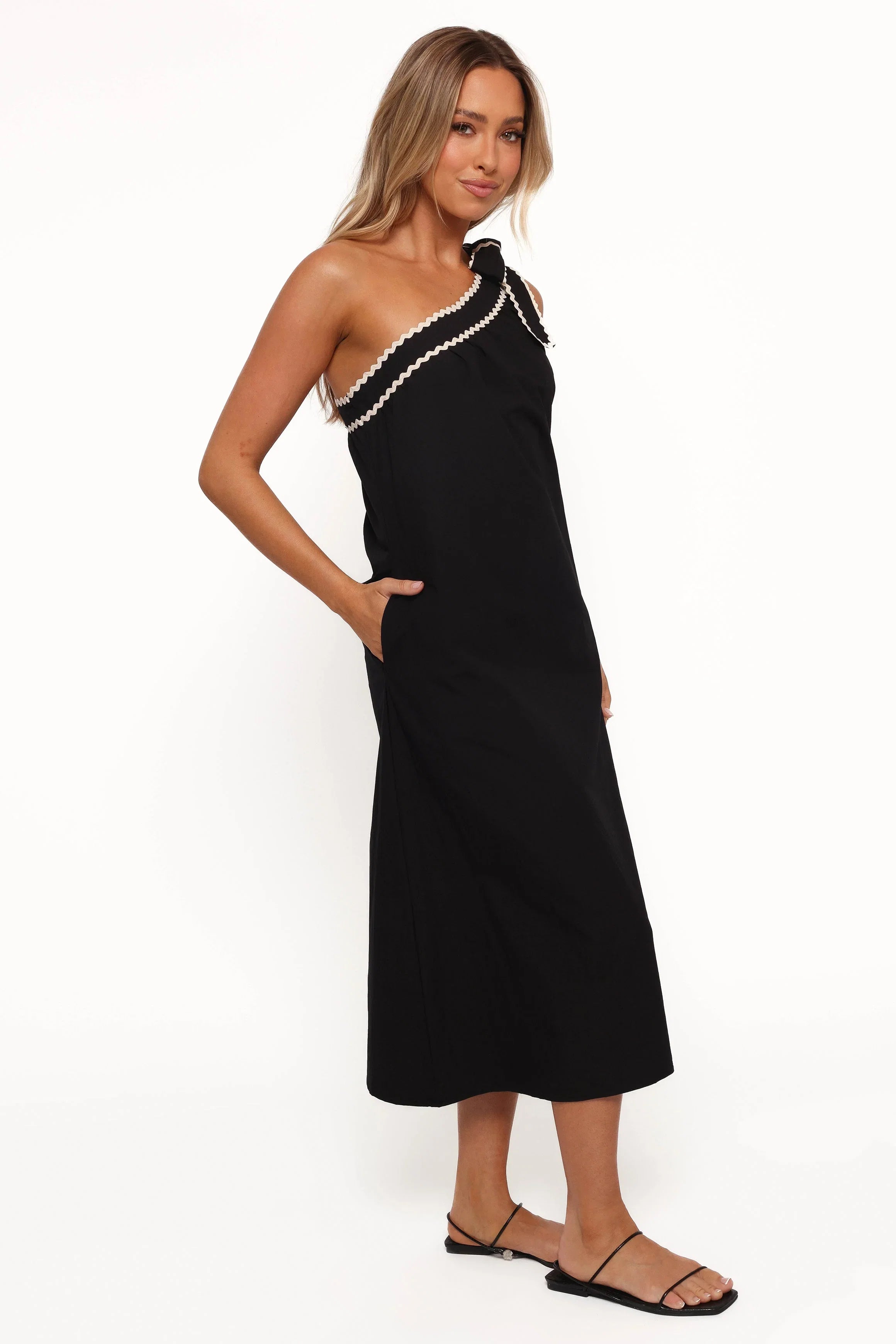 Brynlee One Shoulder Midi Dress Black Cream