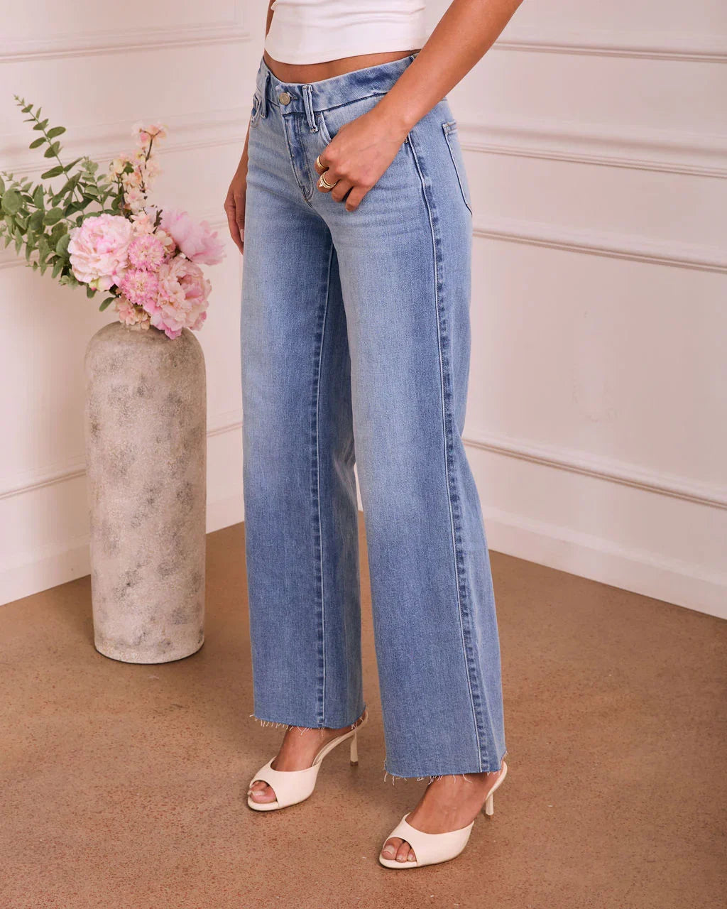 Feldah Stretch Mid Rise Wide Leg Jeans