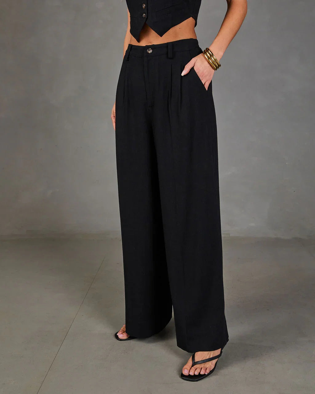 Leva Pocketed Wide Leg Pants