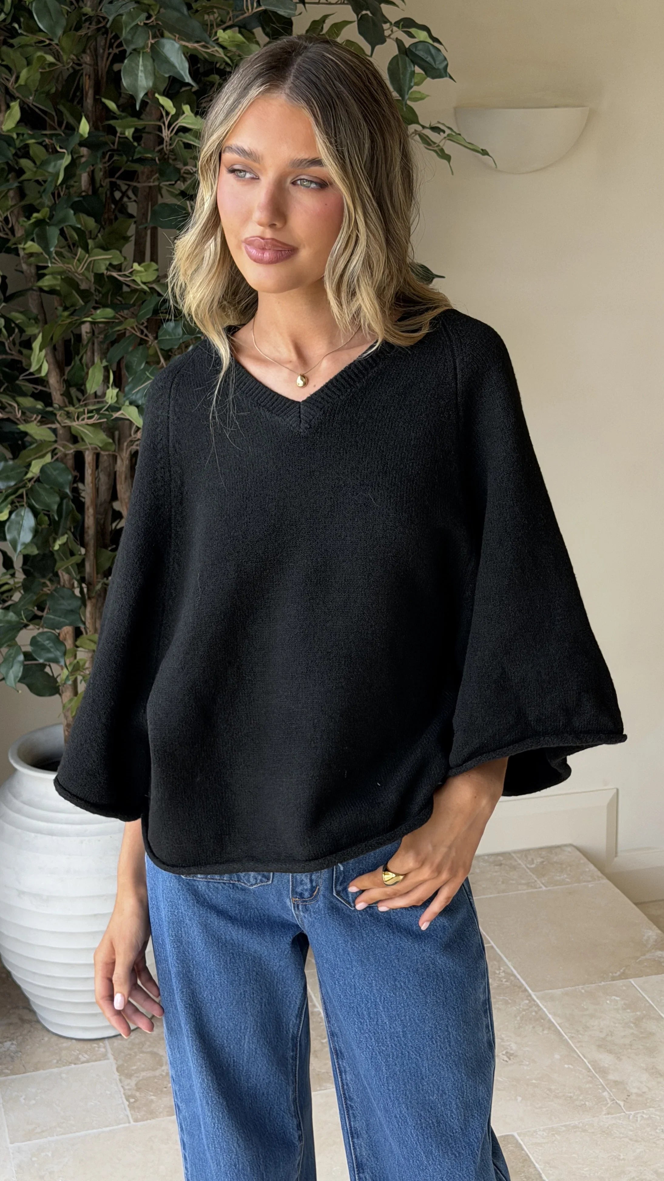Paisley V Neck Knit Black