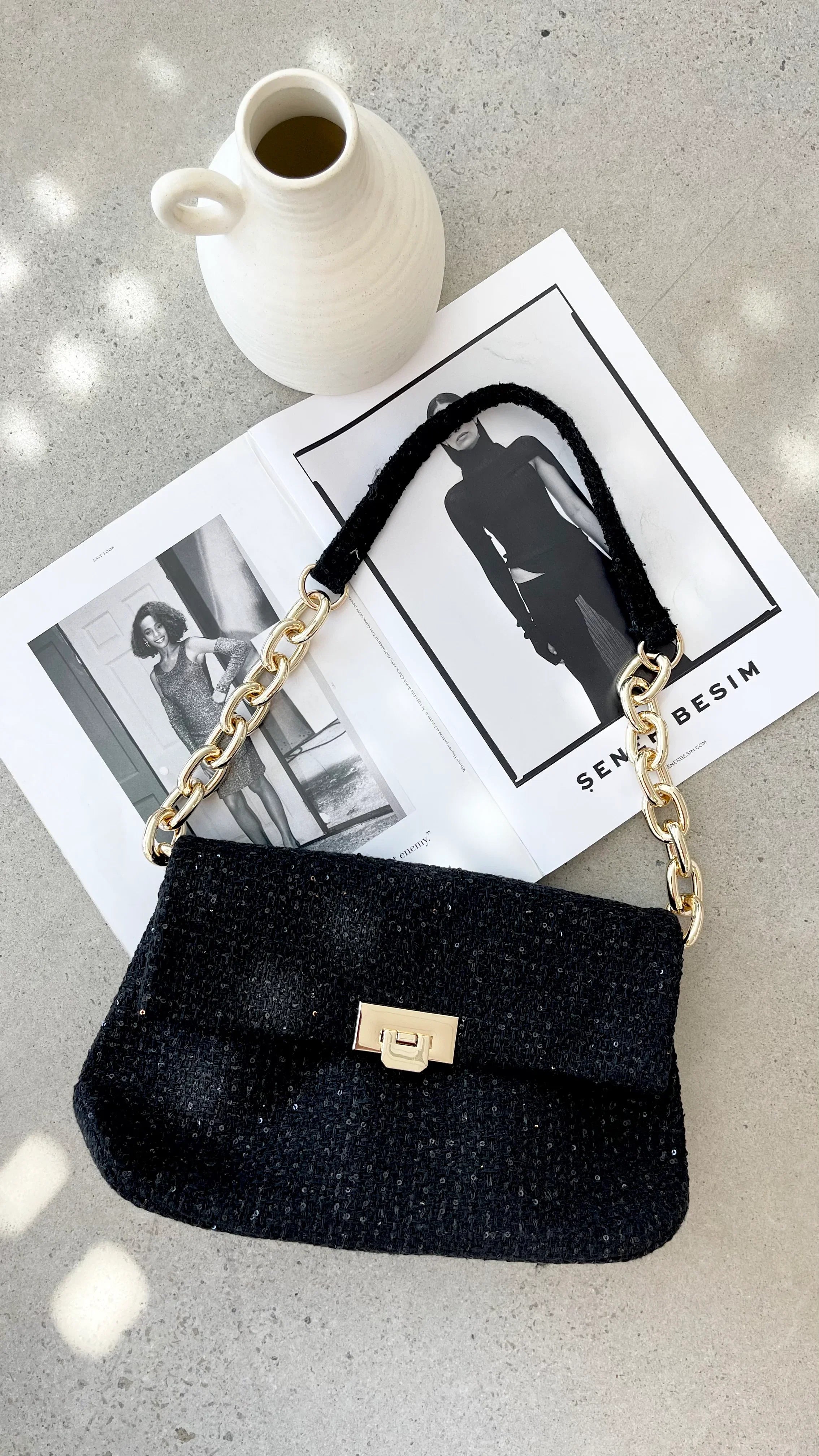 Fion Boucle Chain Strap Handbag Black