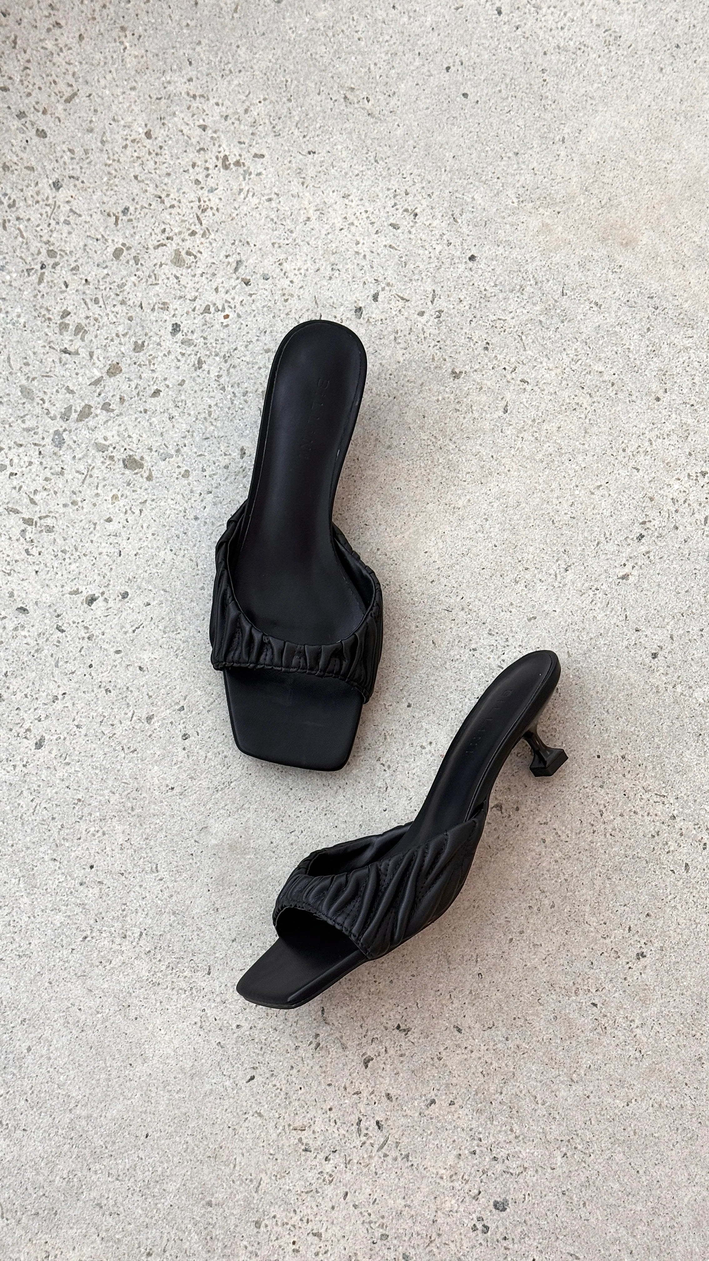 Pilar Heel Black