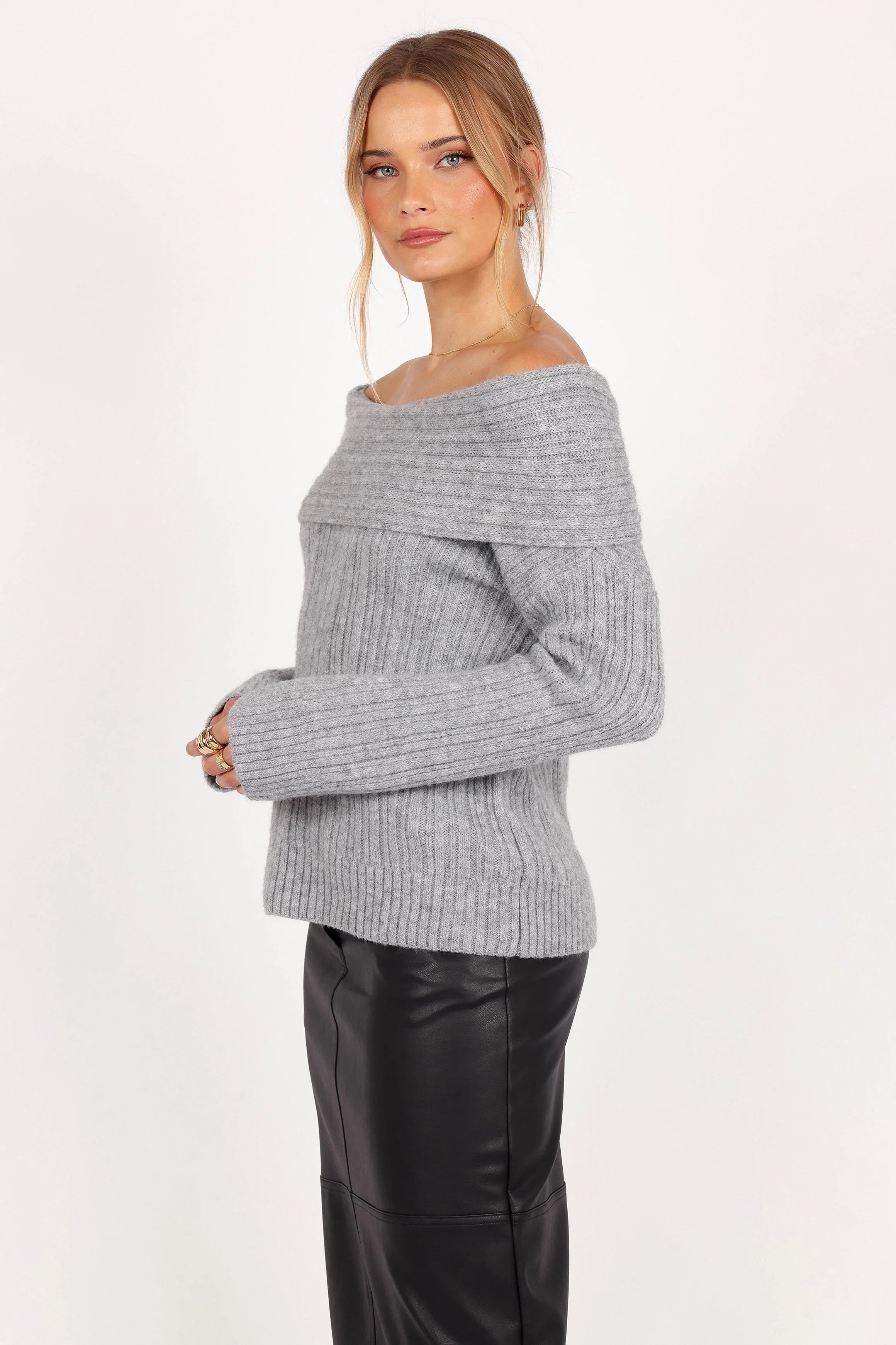 Kenny Off Shoulder Knit Sweater Grey