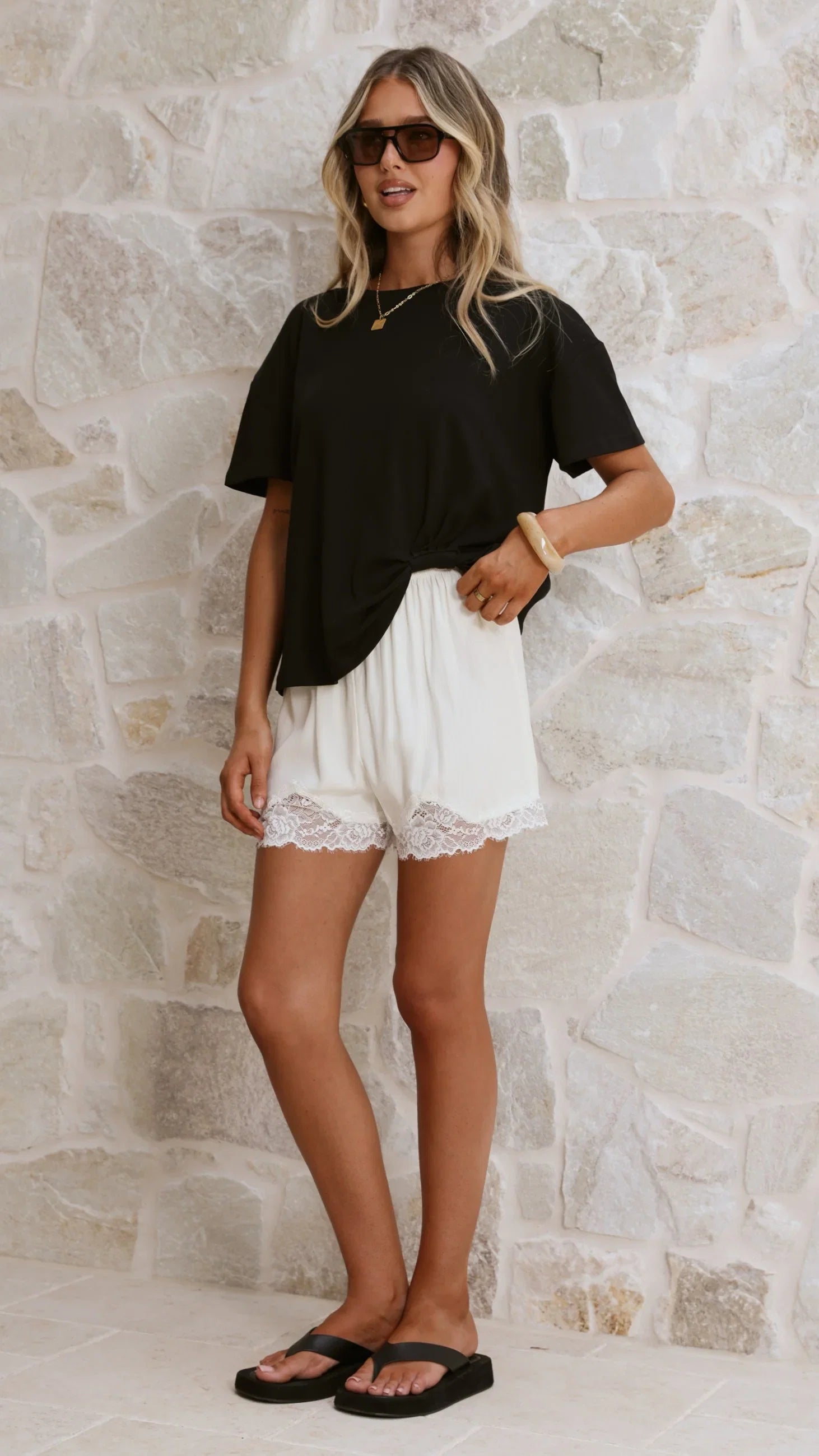 Aria Tee Black