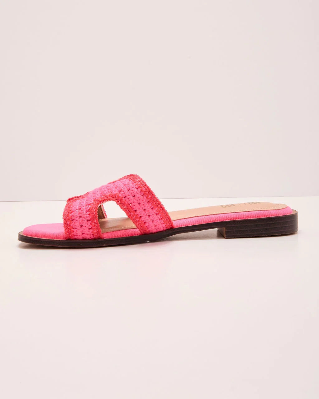 Island Luxe Contrast Trim Crochet Sandals