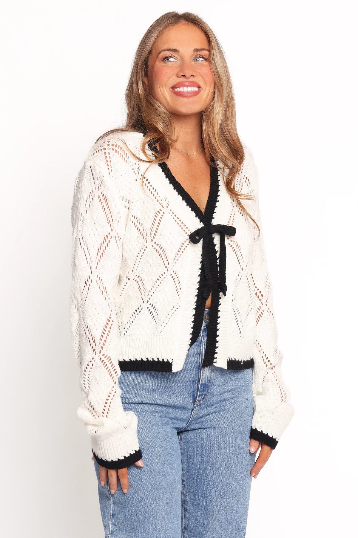 Lainy Bow Tie Font Cardigan Cream