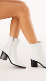 Leanora Boots Ivory
