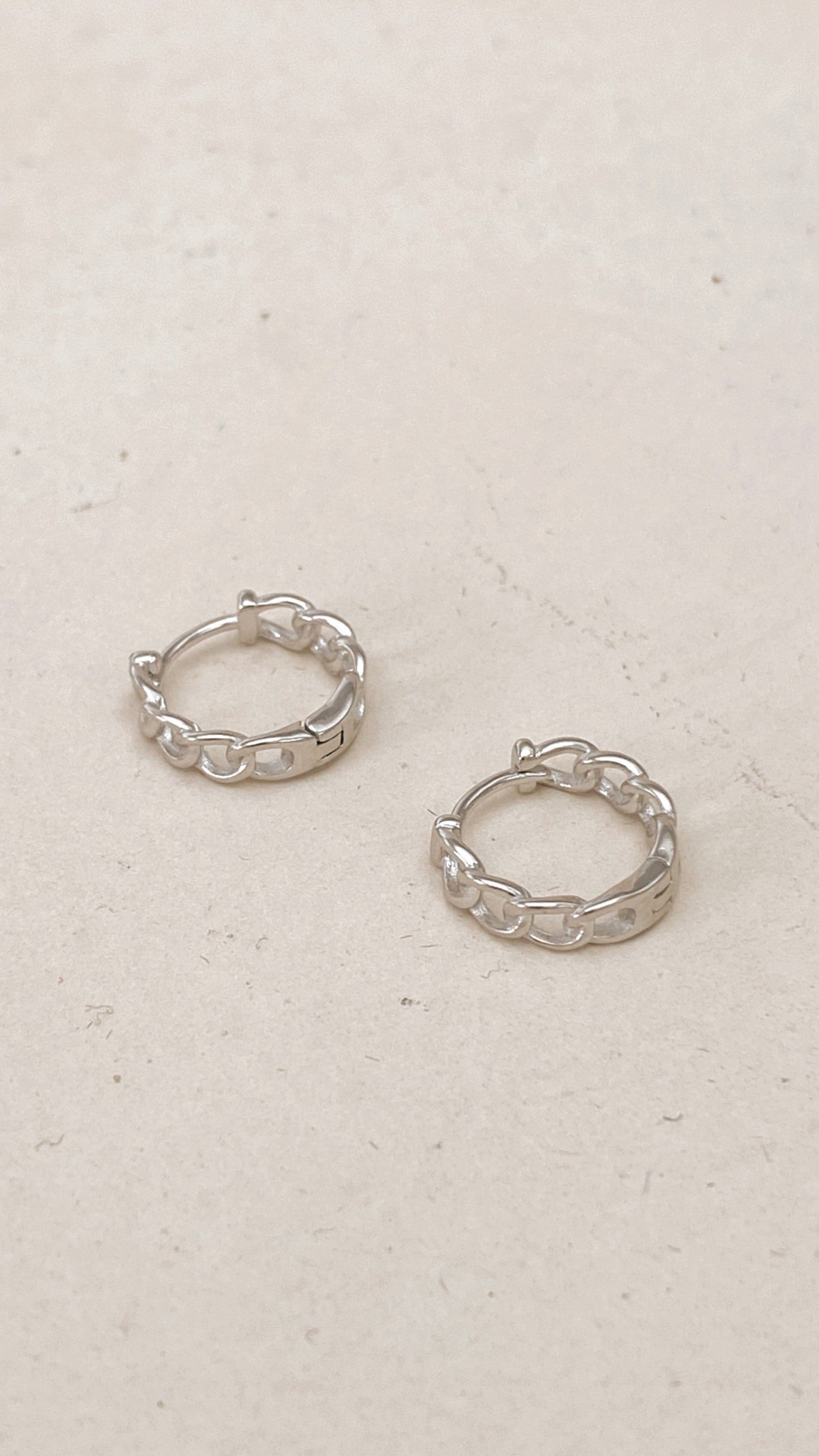 Chain Huggie Silver