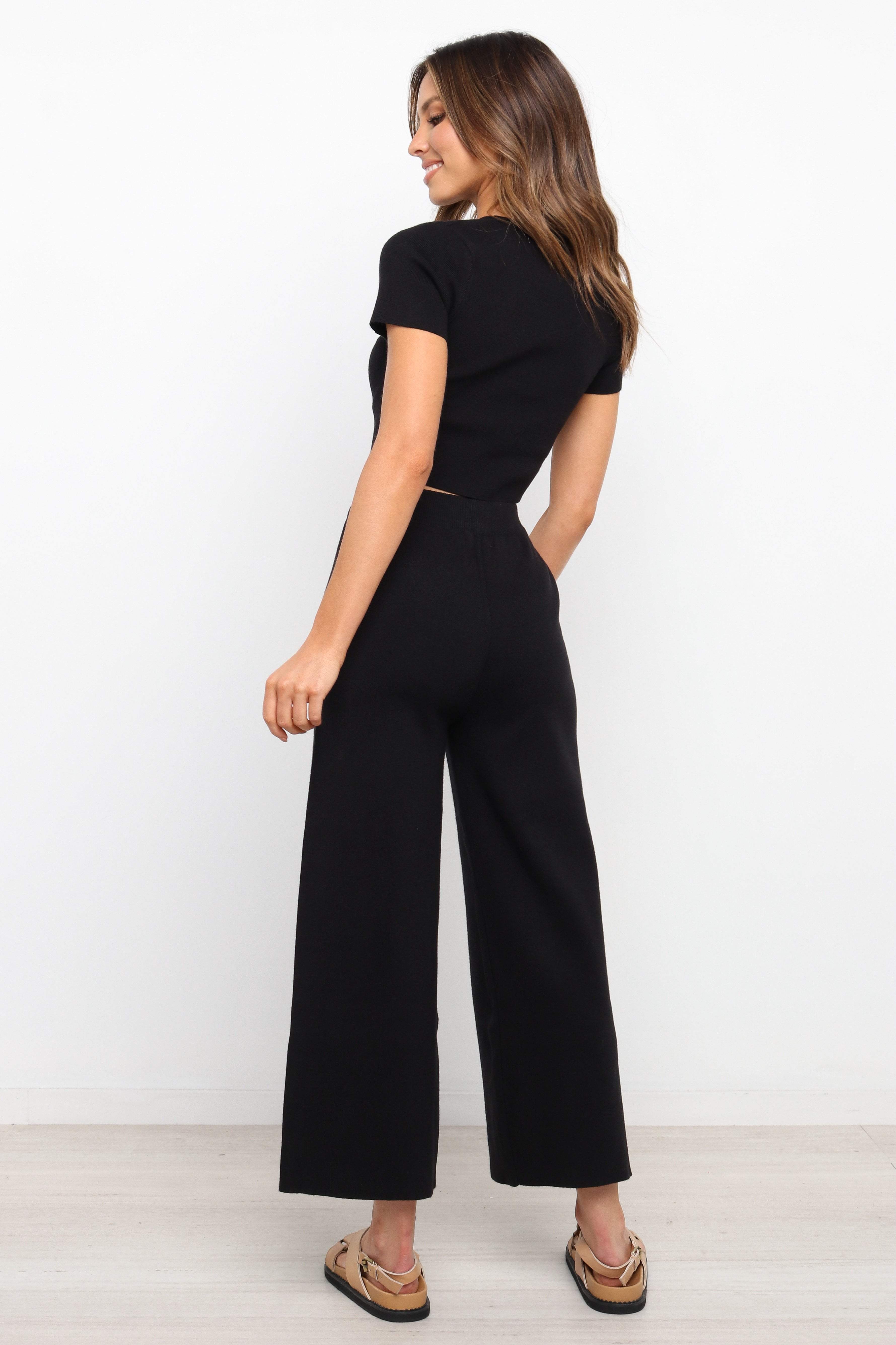 Ayers Set Black