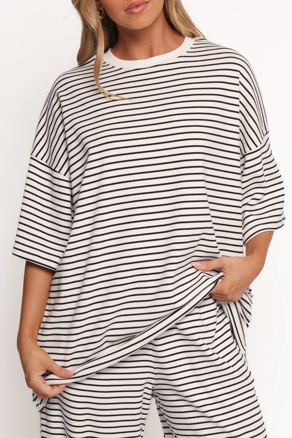 Wilda Oversized Tee White Black Stripe