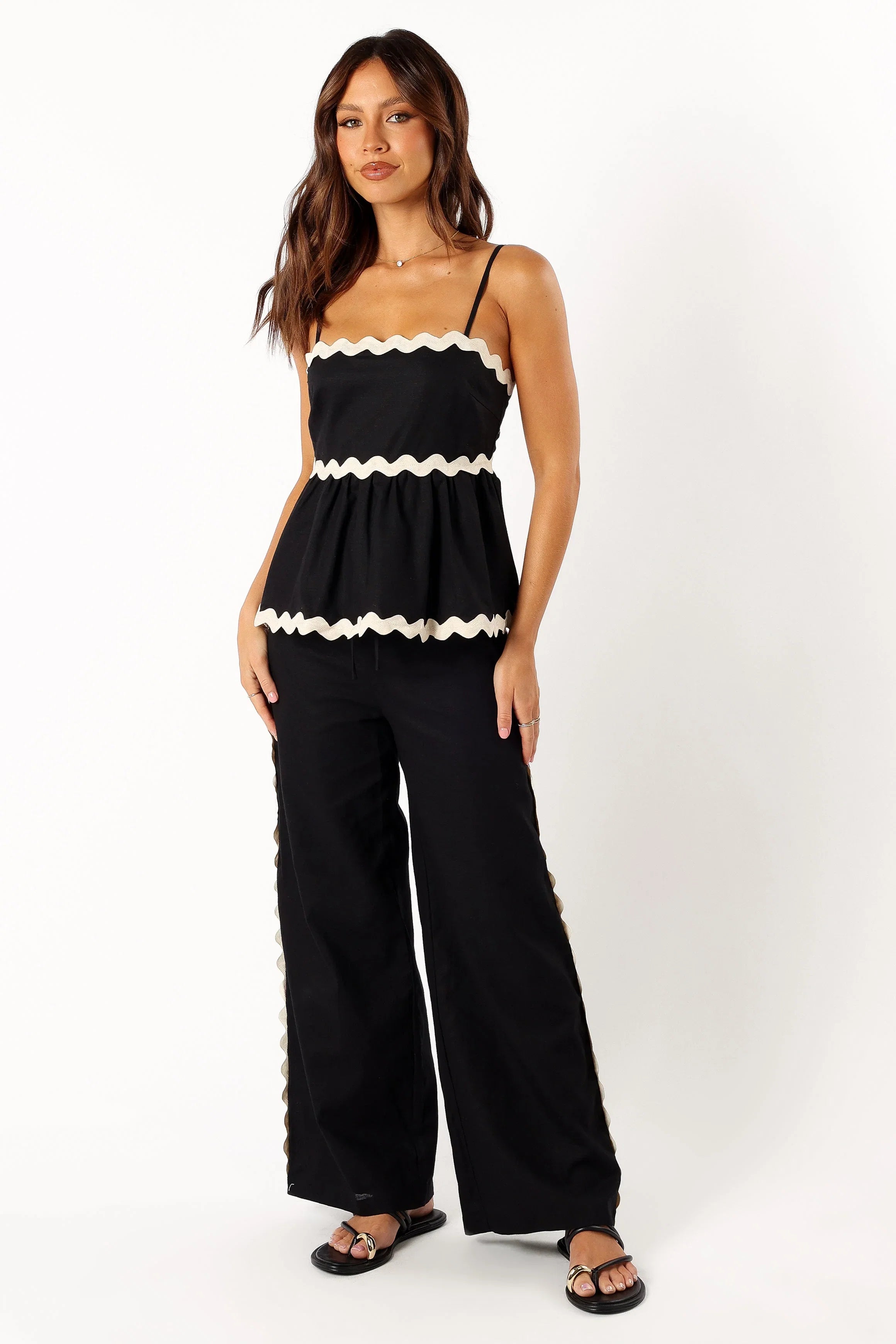 Mollymook Top Black Cream