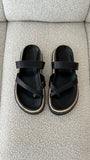 Amia Slide Black