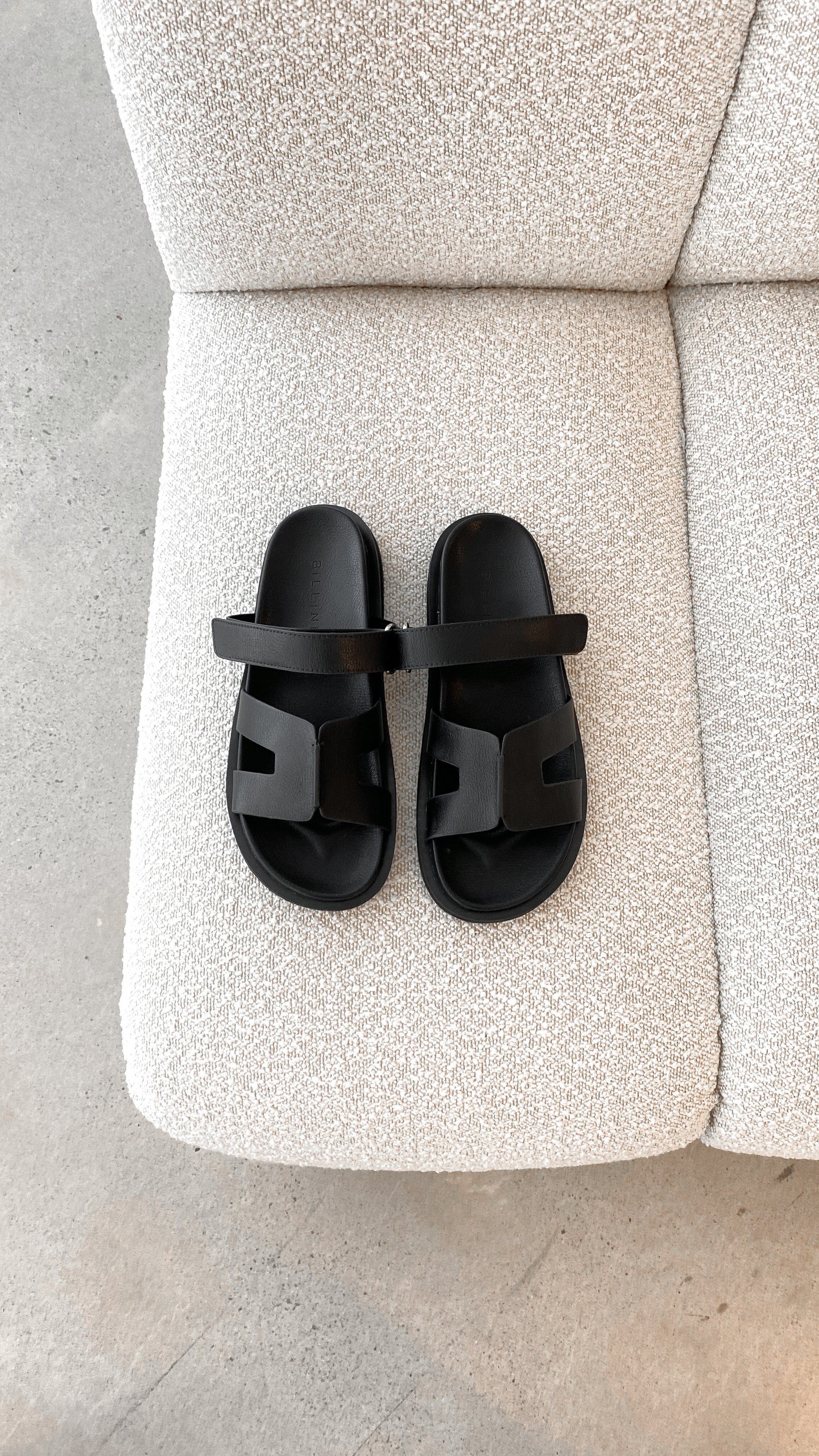 Theon Slides Black