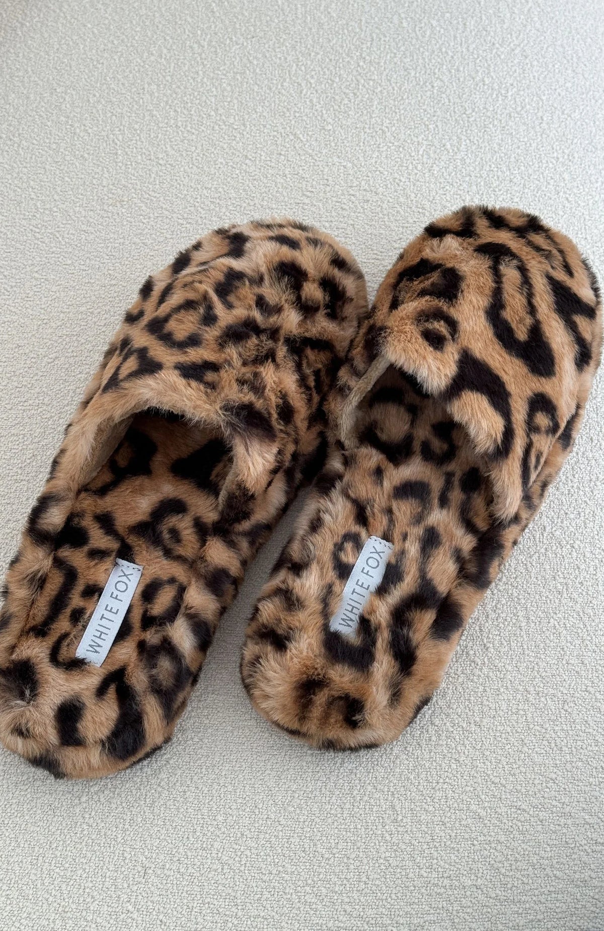 Carly Slippers Leopard