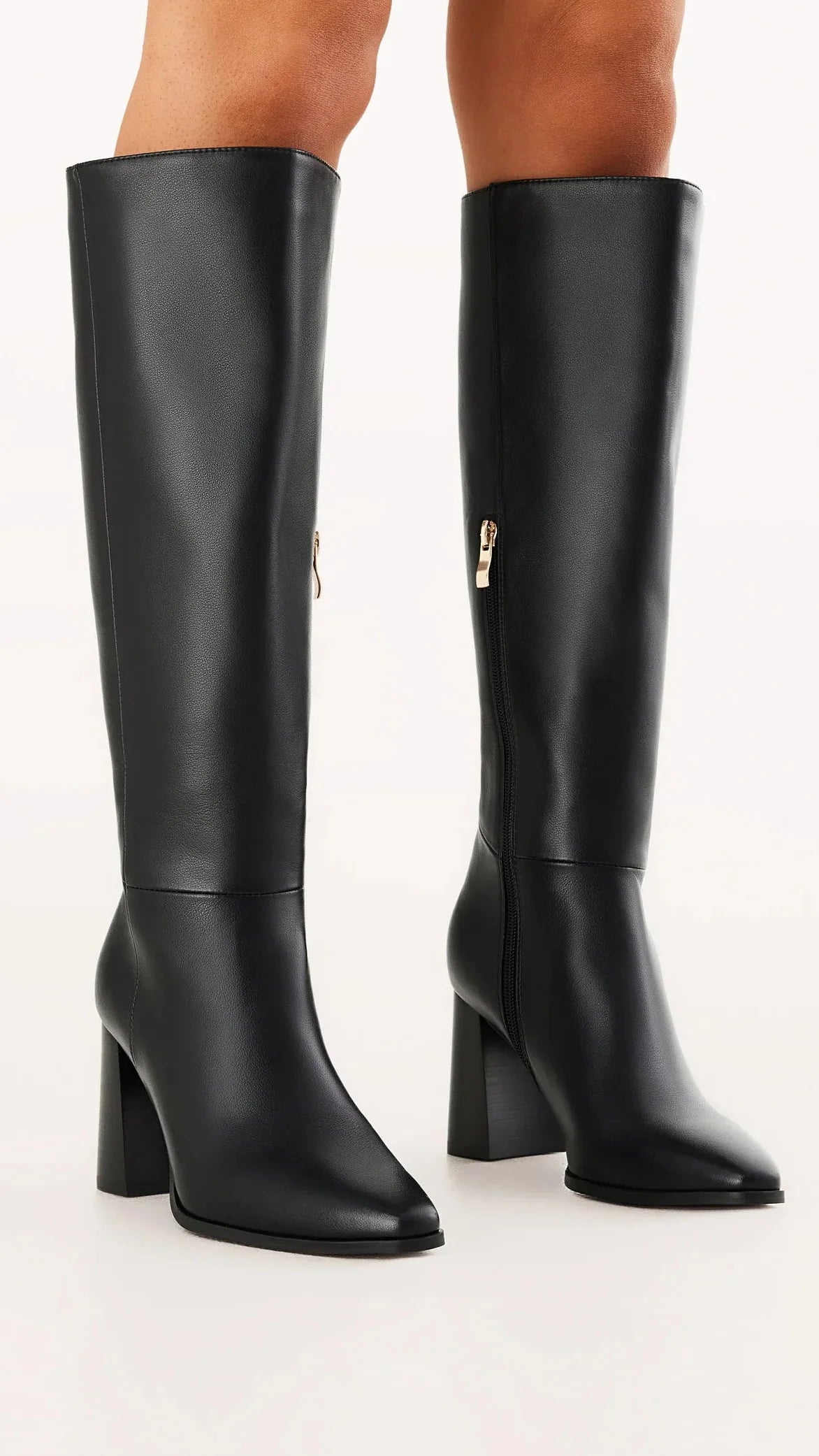 Vallia Boots Black
